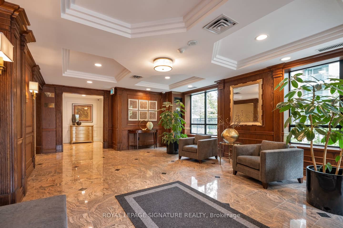 17 Michael Power Place 601, Toronto, ON M9A 5G5