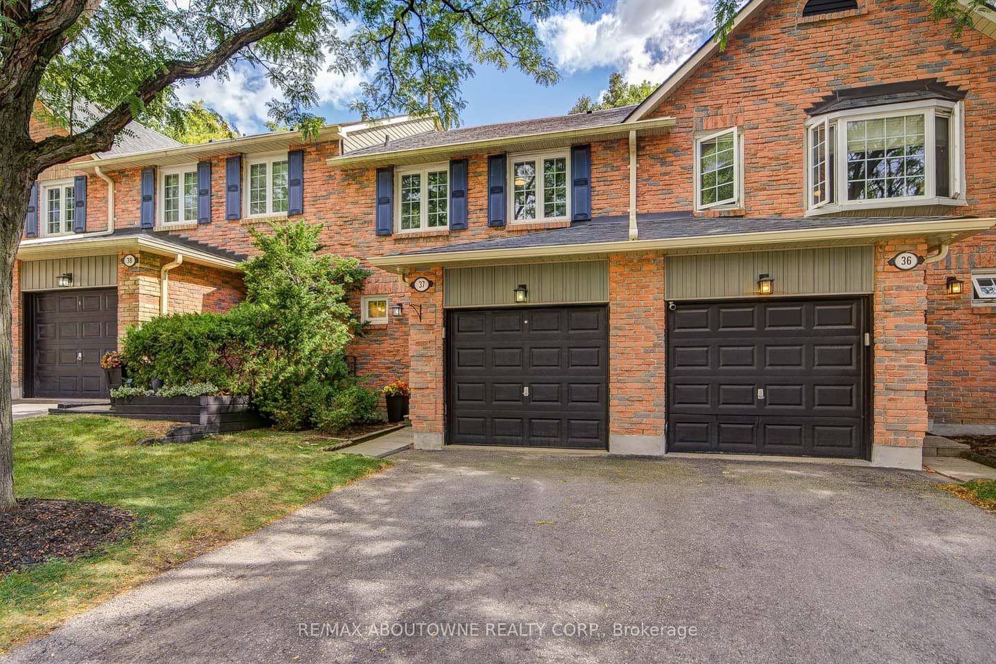2766 Folkway Drive 37, Mississauga, ON L5L 3M3