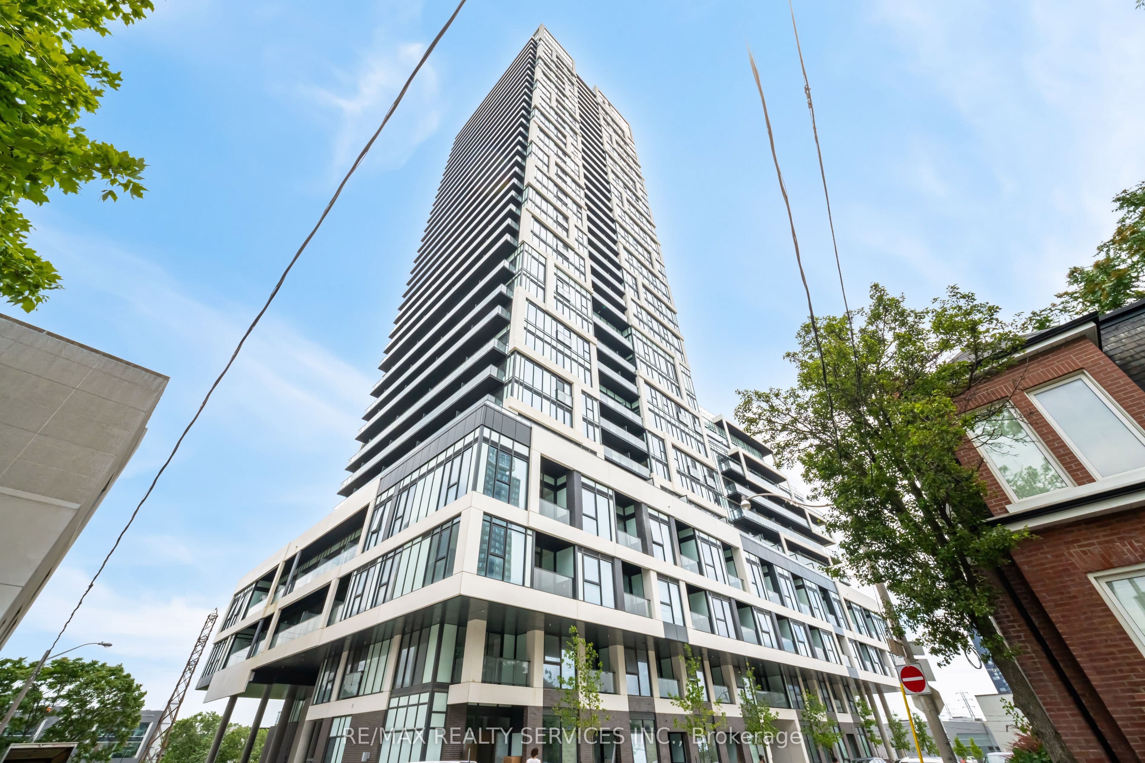 5 Defries Street 2208, Toronto, ON M5A 0W7