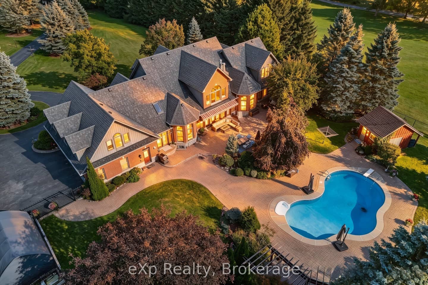 7860 Cedarbrook Trail, Whitby, ON L1M 1L8