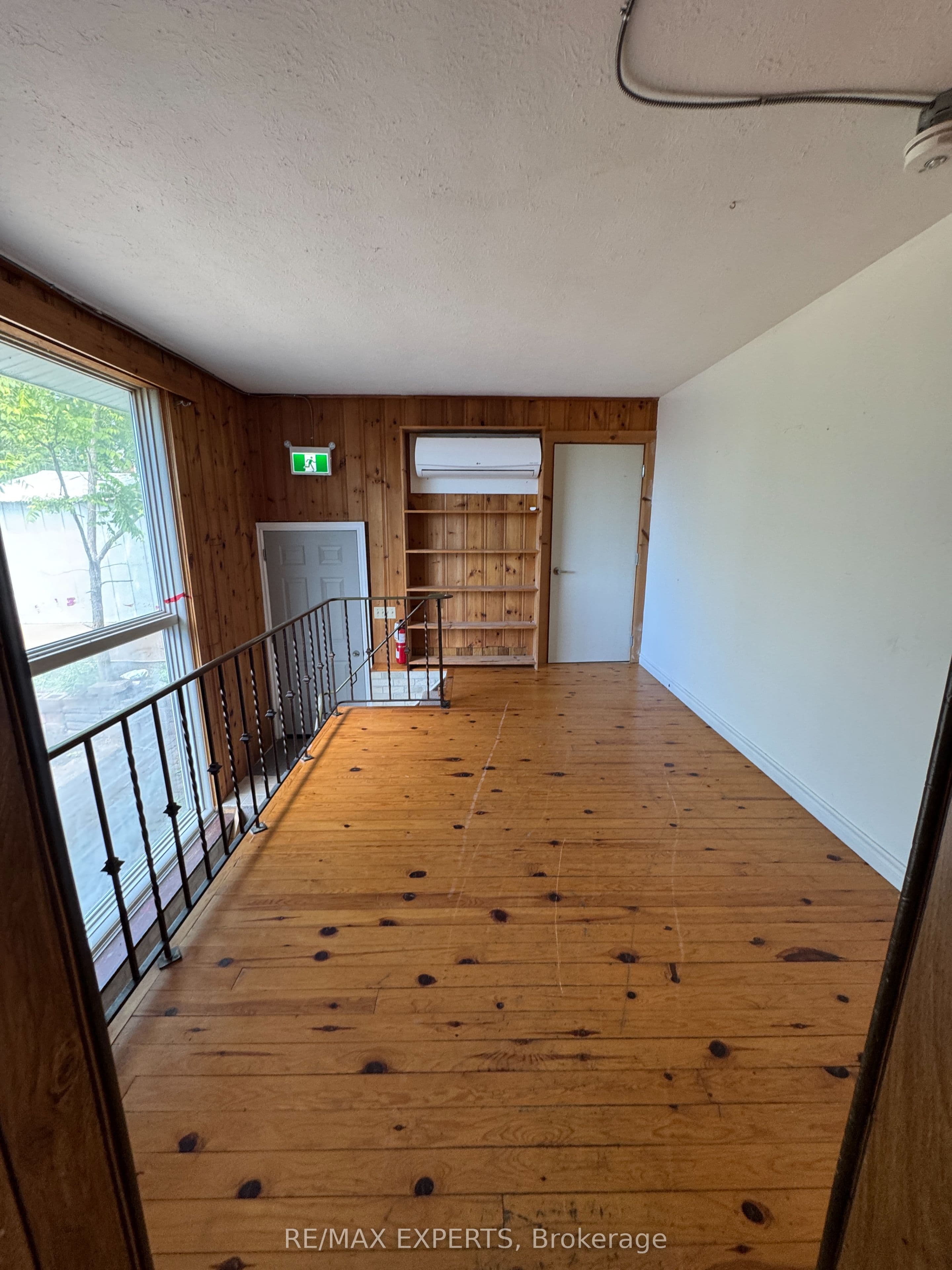 418 Dominion Avenue, Midland, ON L4L 1P2