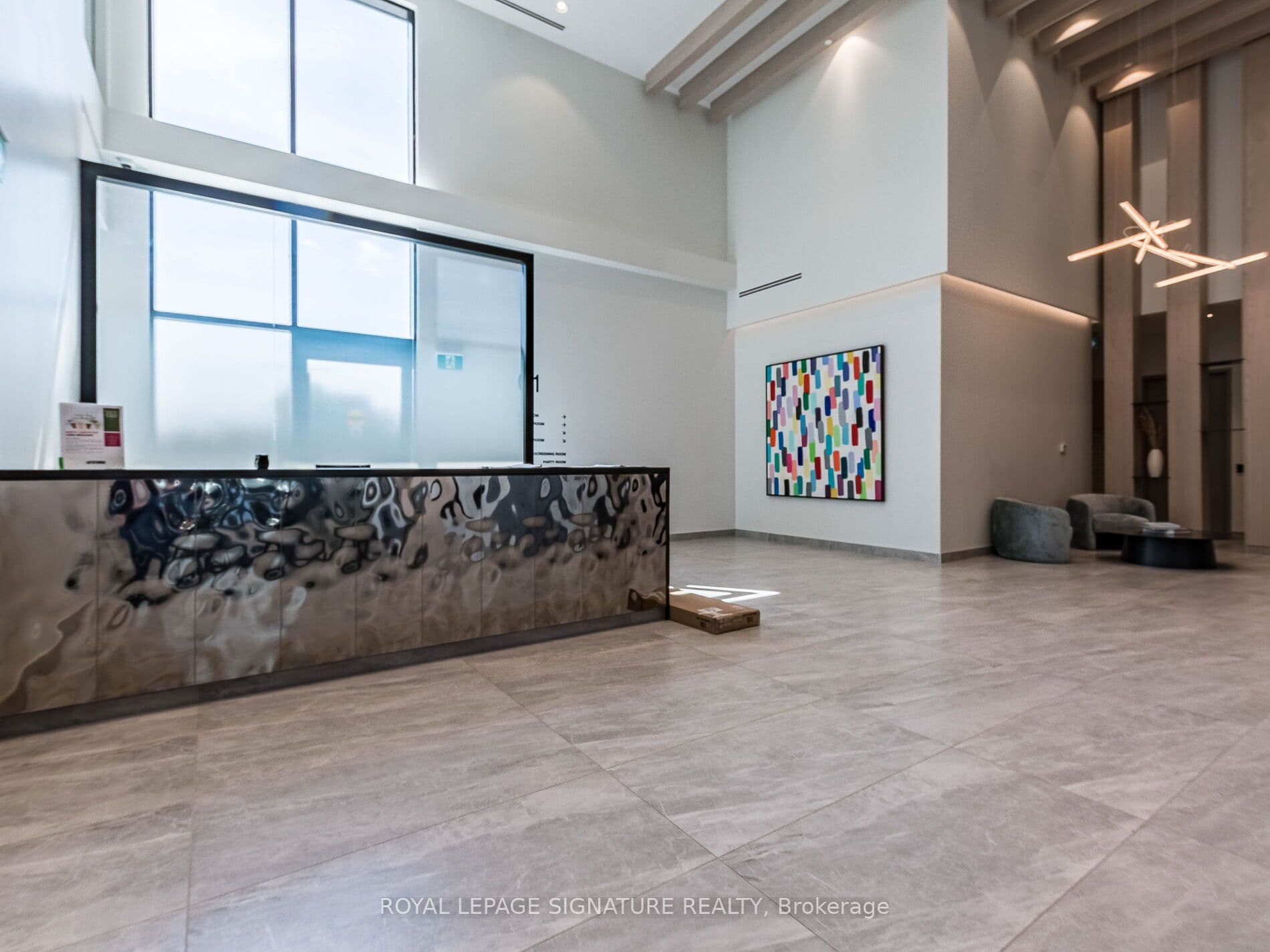 86 Dundas Street E 622, Mississauga, ON L5A 0B1