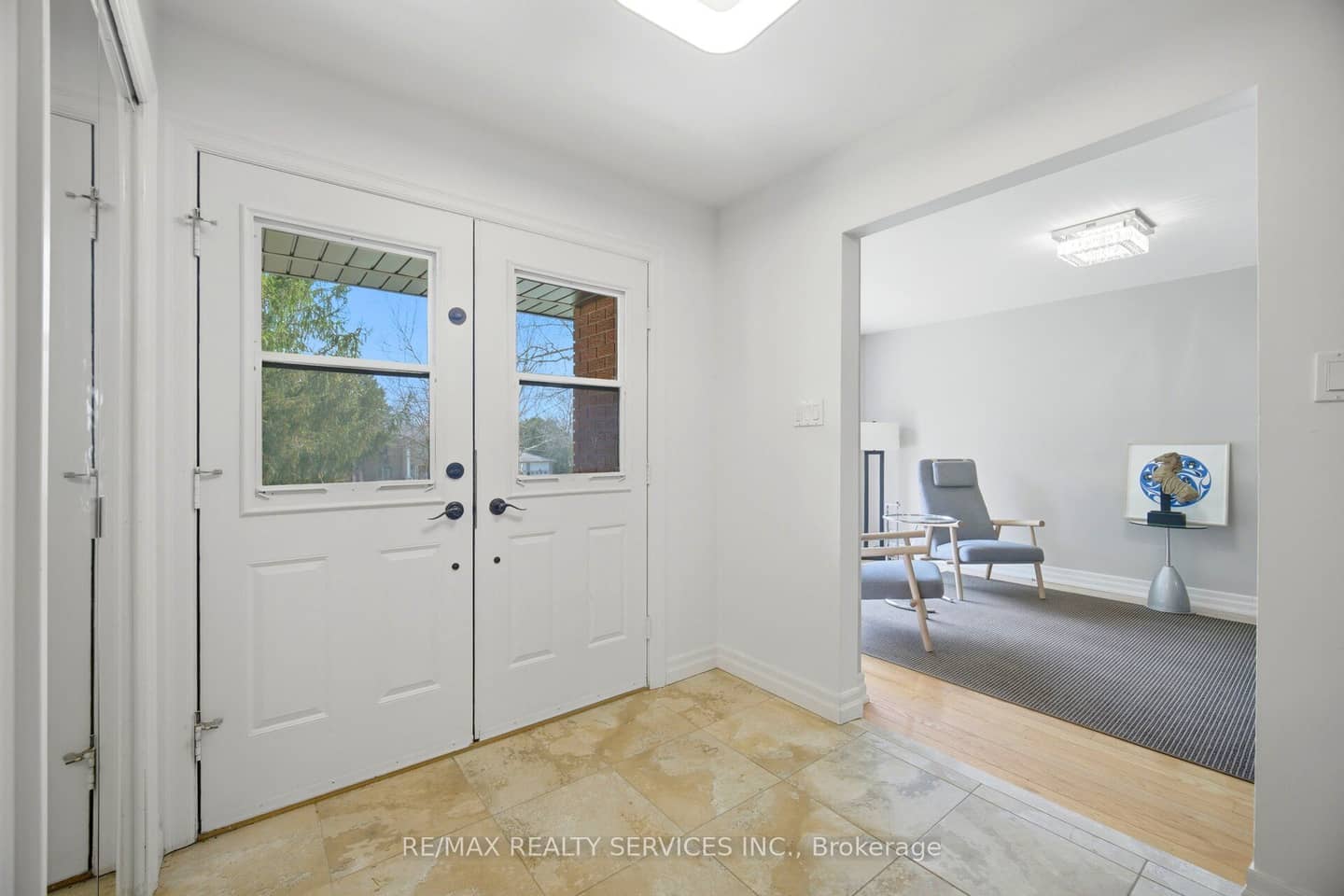 38 Marilyn Street, Caledon, ON L7C 1H5