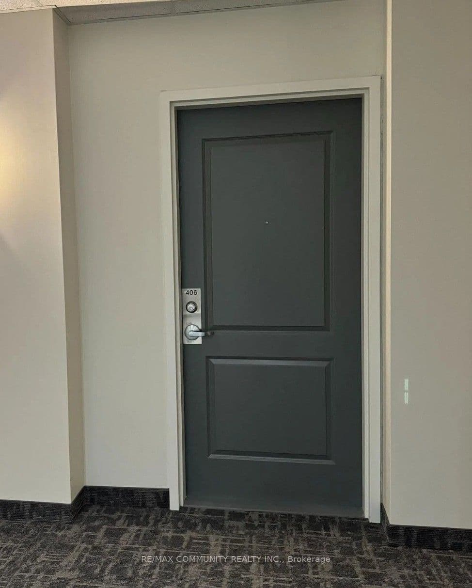 5917 Main Street 406, Whitchurch-Stouffville, ON L4A 5G4