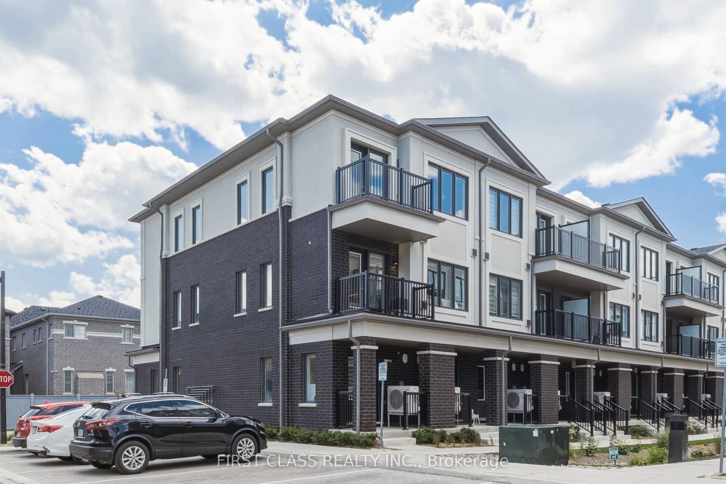 224 Matawin Lane, Richmond Hill, ON L4B 0H8