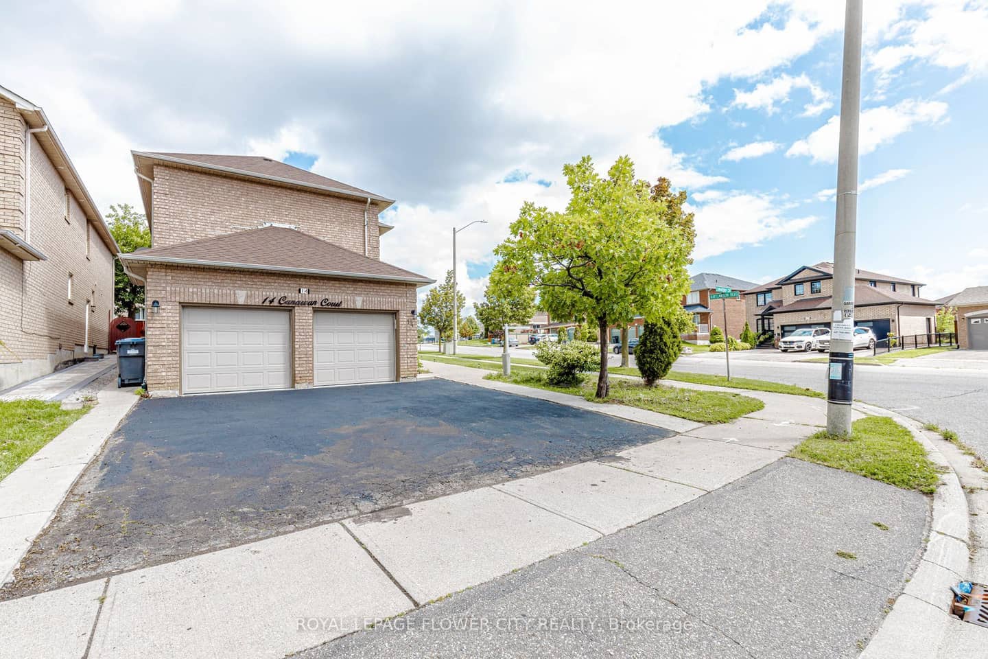 14 Canarvan Court, Brampton, ON L6Y 4X5