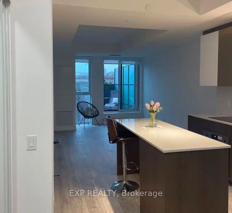 1285 Queen Street E 211, Toronto, ON M4L 1C2