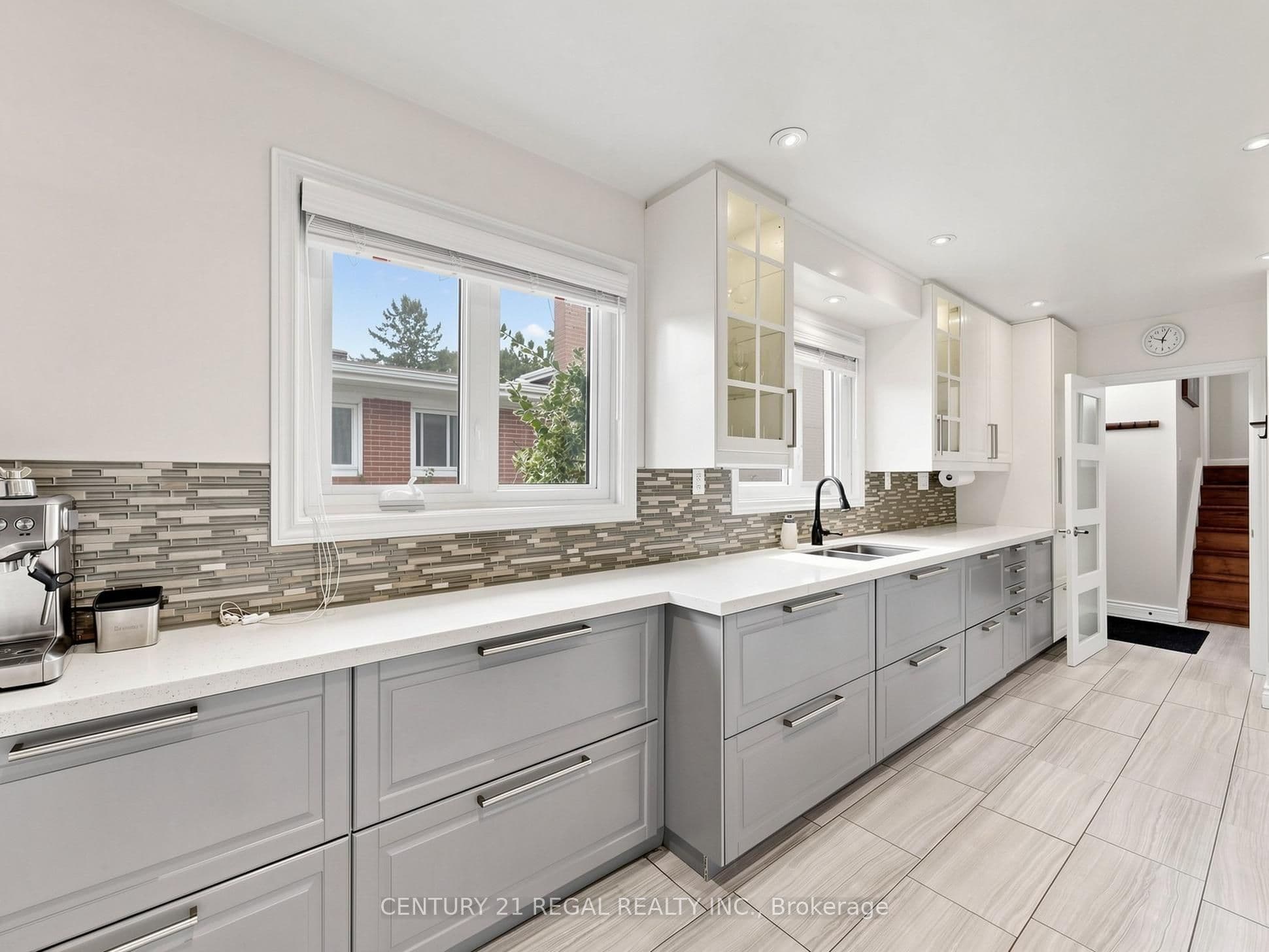 77 Billington Crescent, Toronto, ON M3A 2G7