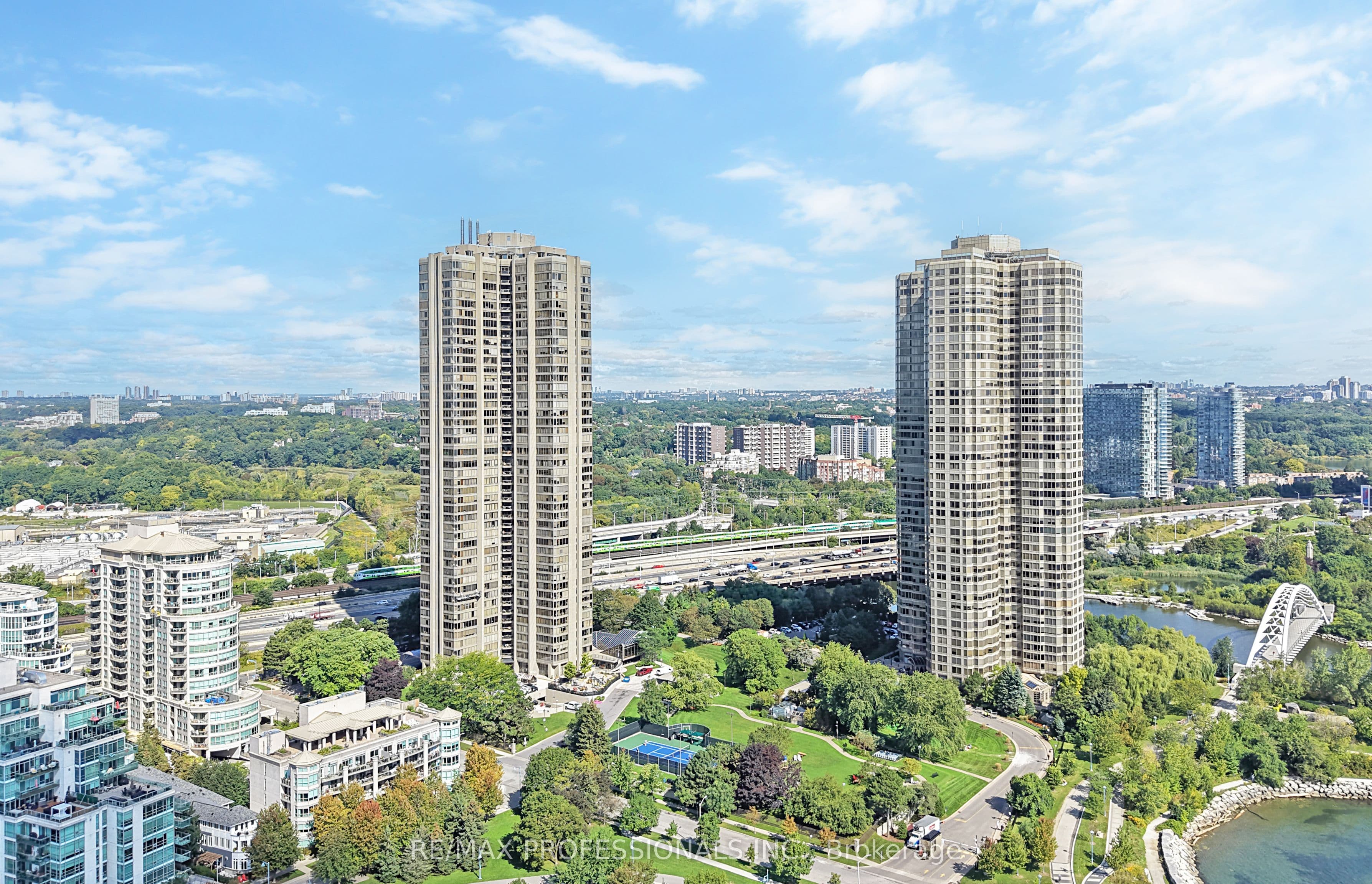 2045 Lake Shore Boulevard W 3507, Toronto, ON M8V 2Z6
