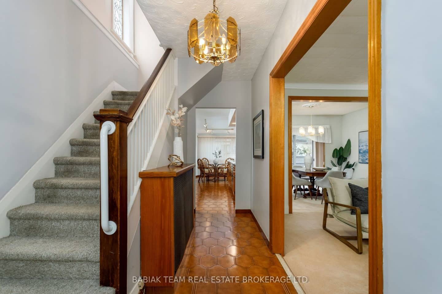 389 Glenlake Avenue, Toronto, ON M6P 1G5