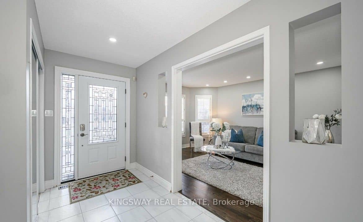 5103 Silverwater Mill Crescent, Mississauga, ON L5V 2B2