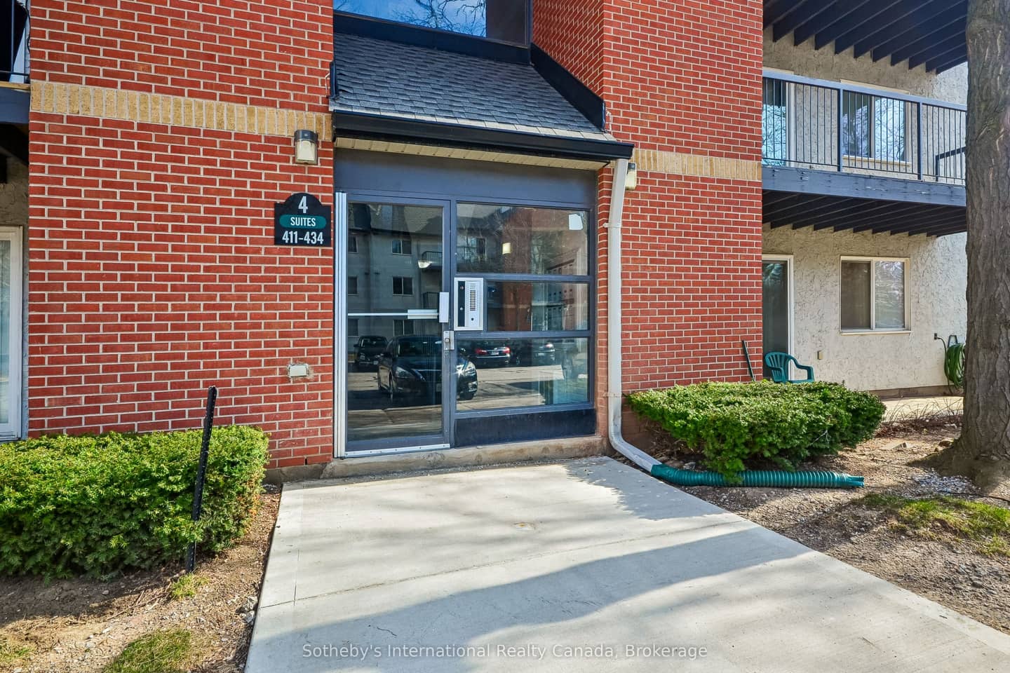 1450 Glen Abbey Gate 434, Oakville, ON L6M 2V7
