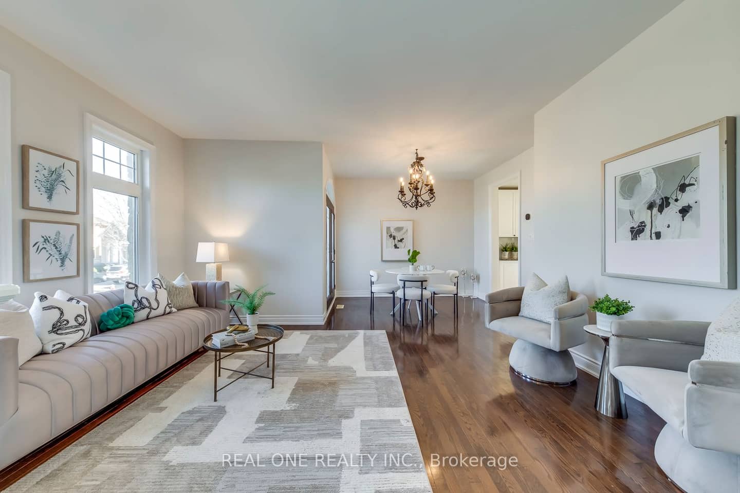 1426 Redwing Court, Oakville, ON L6M 5E6