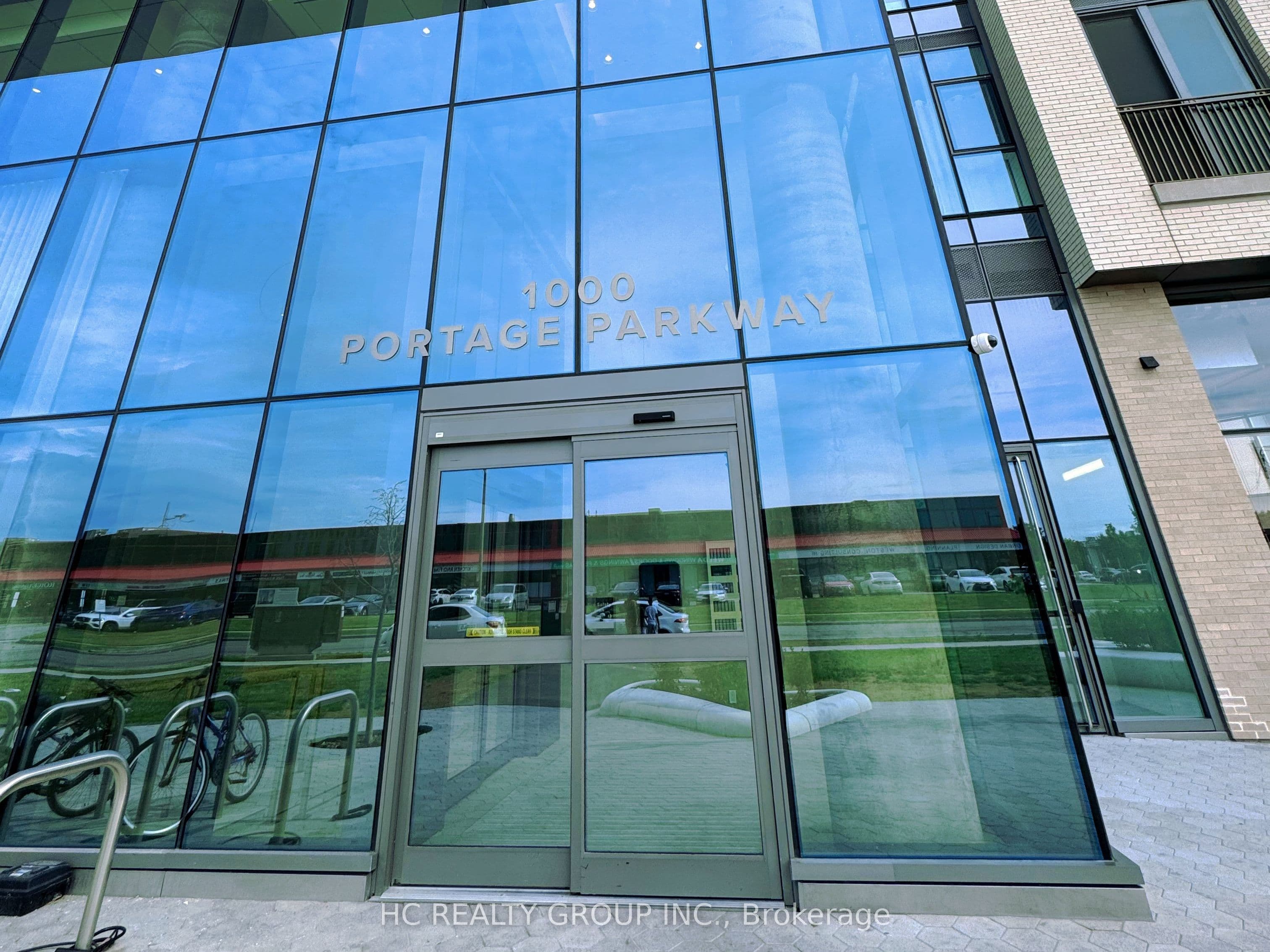 1000 Portage Parkway 2103, Vaughan, ON L4K 0L1