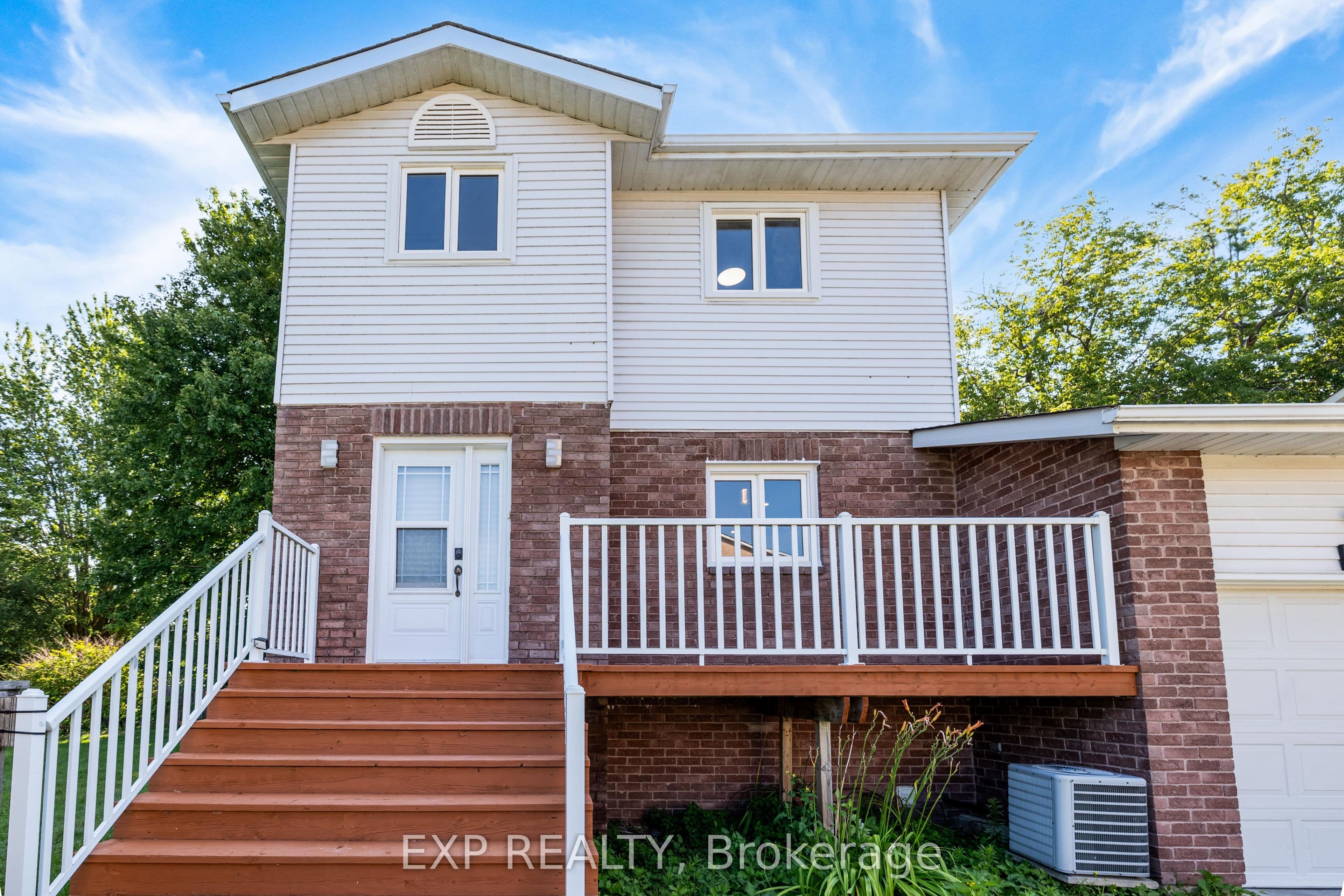 41 Hodgins Avenue, Georgina, ON L4P 3N1