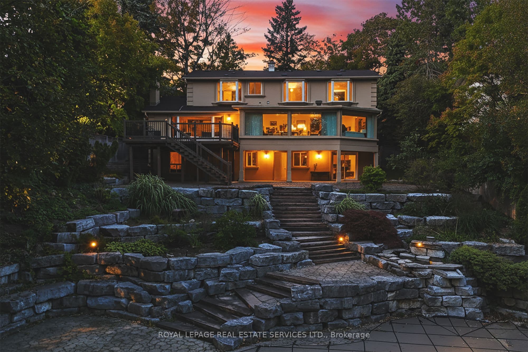 3278 Credit Heights Drive, Mississauga, ON L5C 2L7