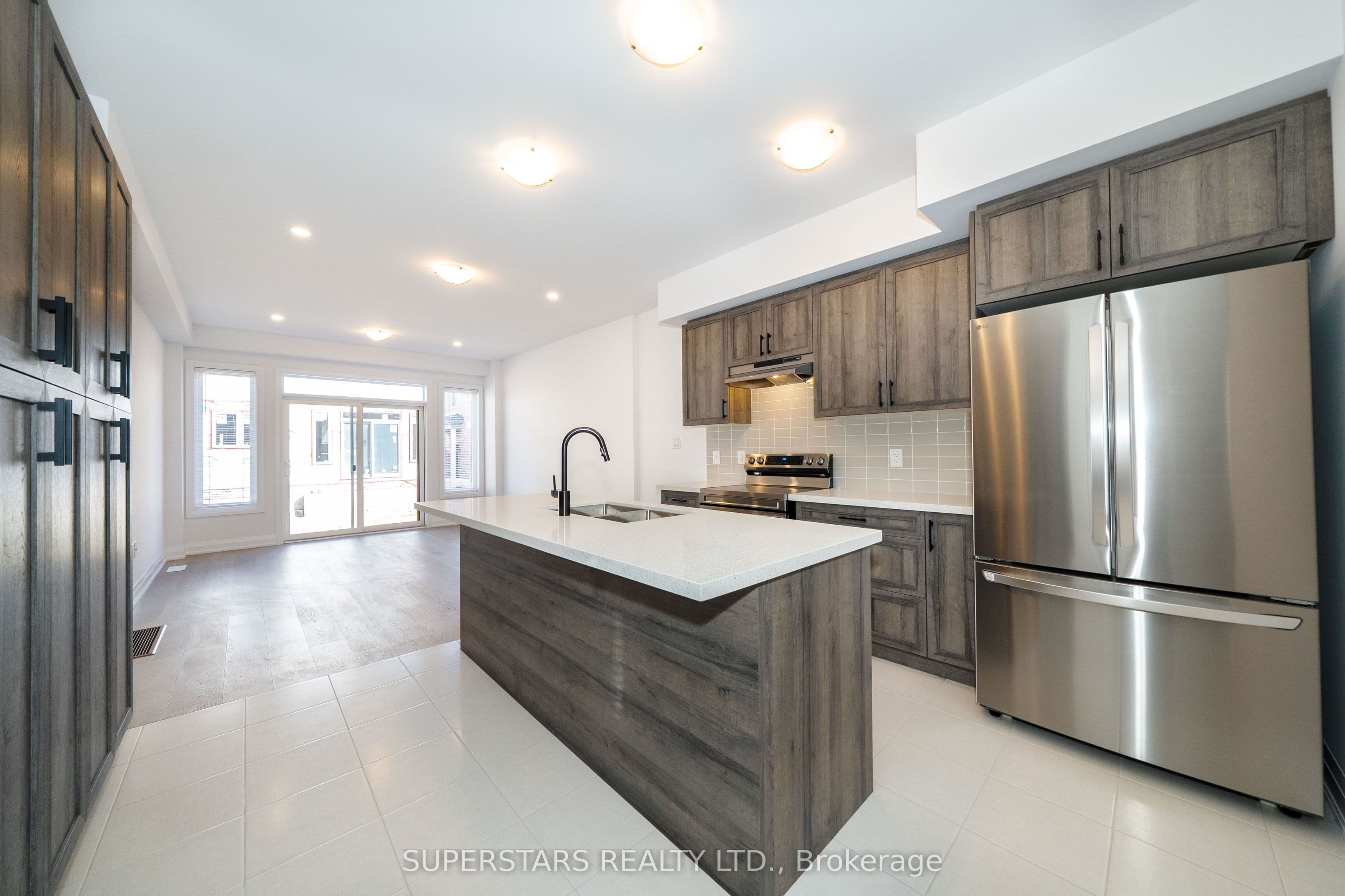 26 Ranch Terrace, Barrie, ON L9J 0Y3
