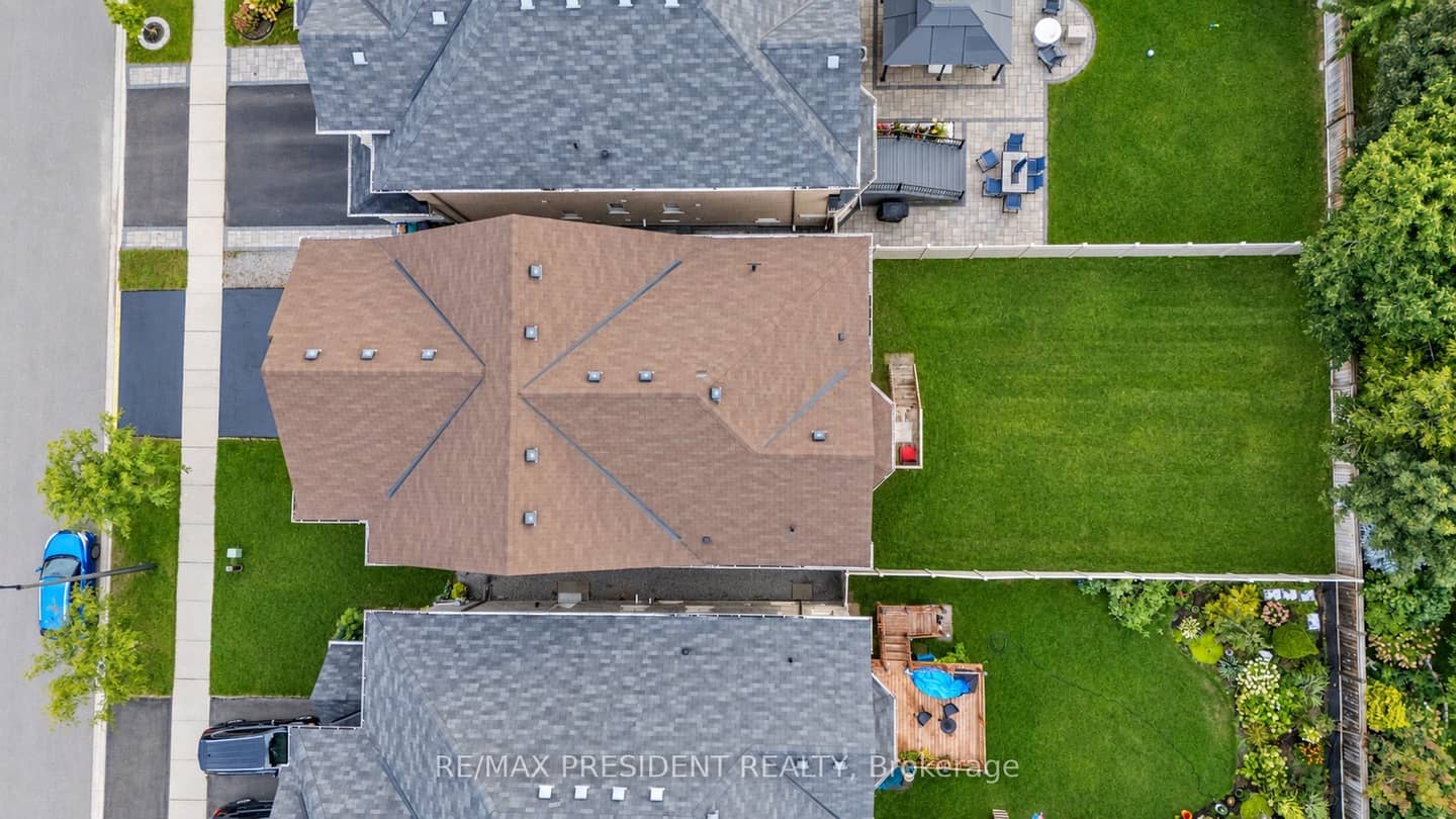 31 Monarch Drive, Halton Hills, ON L7G 0H9