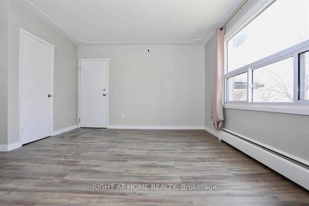 394 Thiel Street 3, London East, ON N5W 4P8