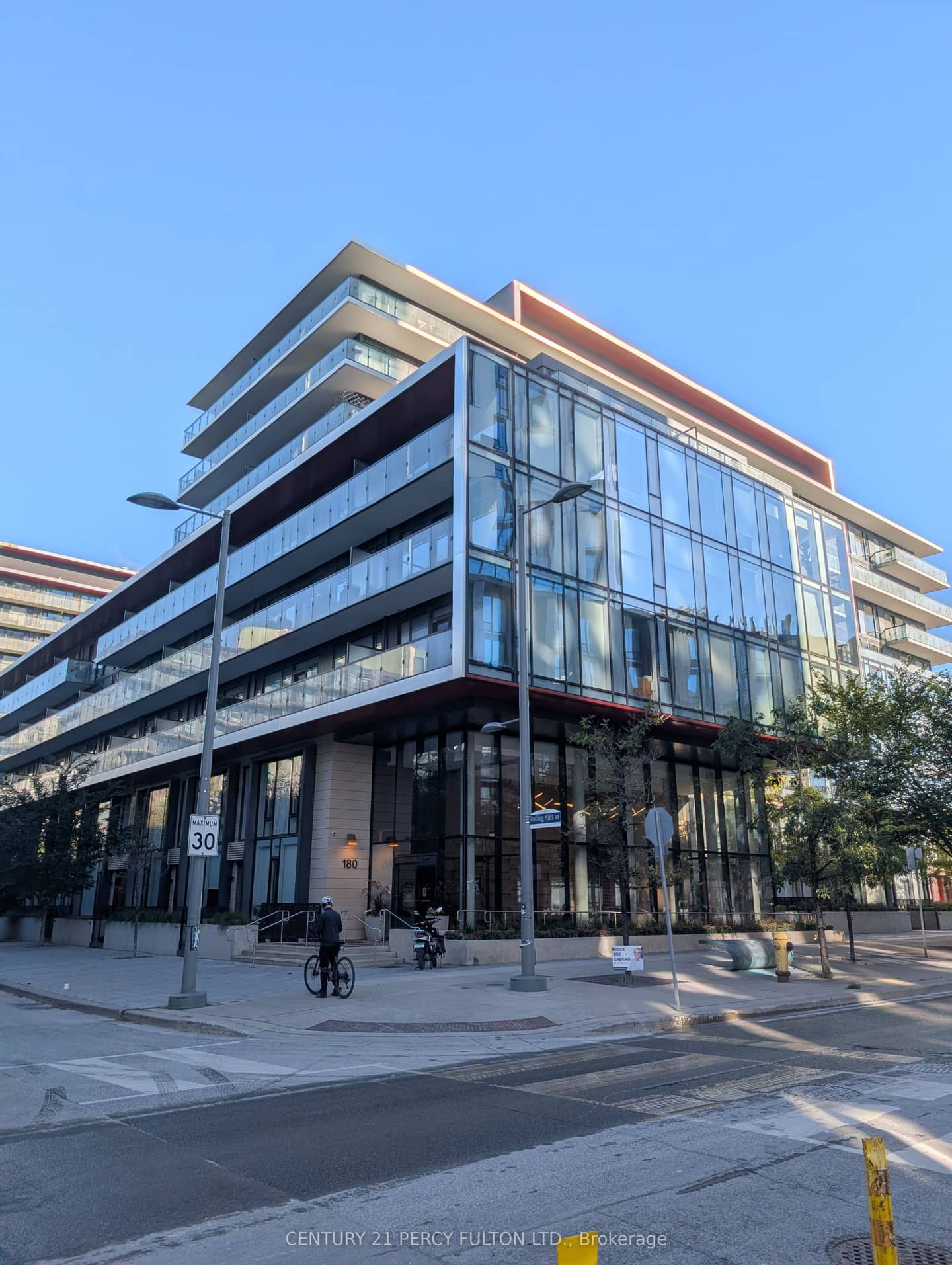 180 Mill Street S104, Toronto, ON M5A 0V7