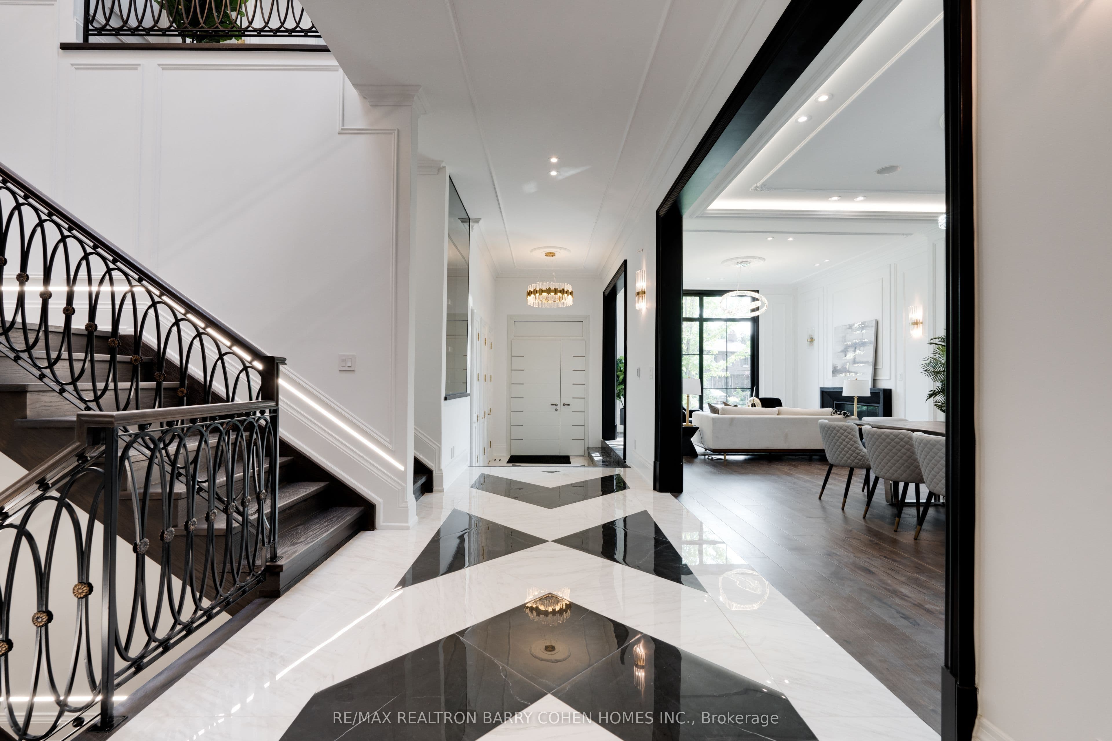 67 Montressor Drive N, Toronto, ON M2P 1Z3