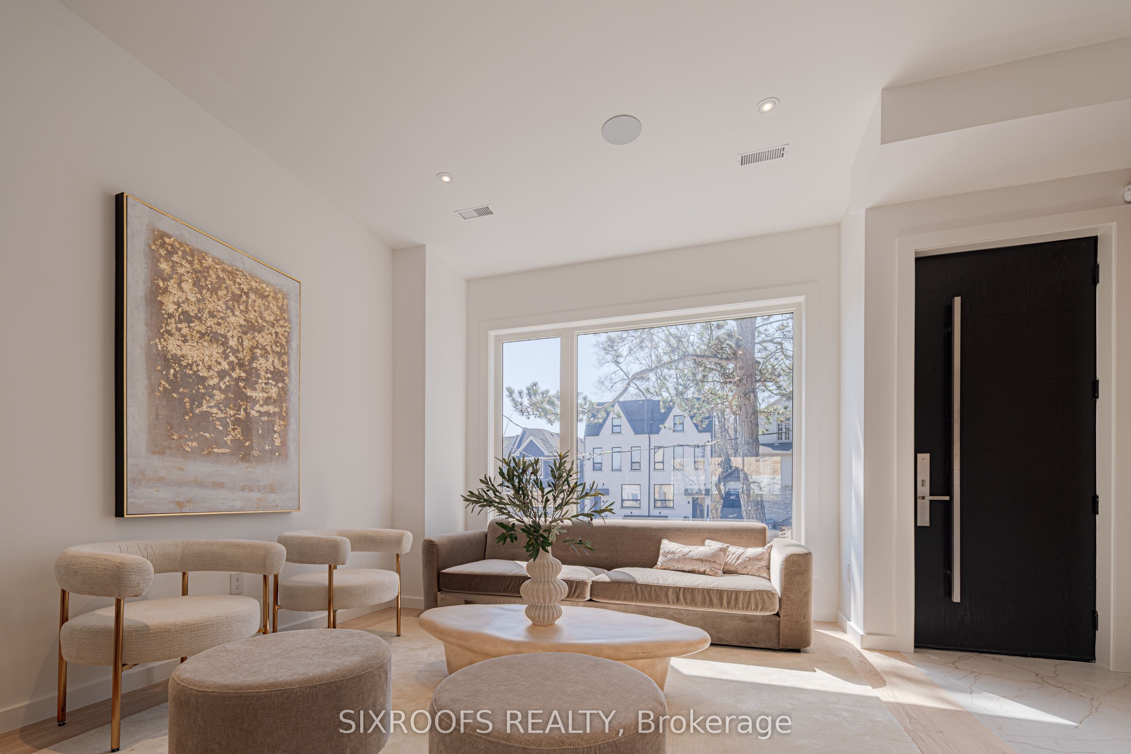40 Morningside Avenue, Toronto, ON M6S 1C4