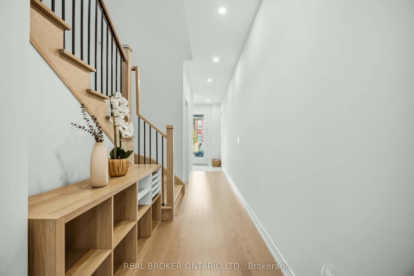 12 Seedling Crescent, Whitchurch-Stouffville, ON L4A 4V4