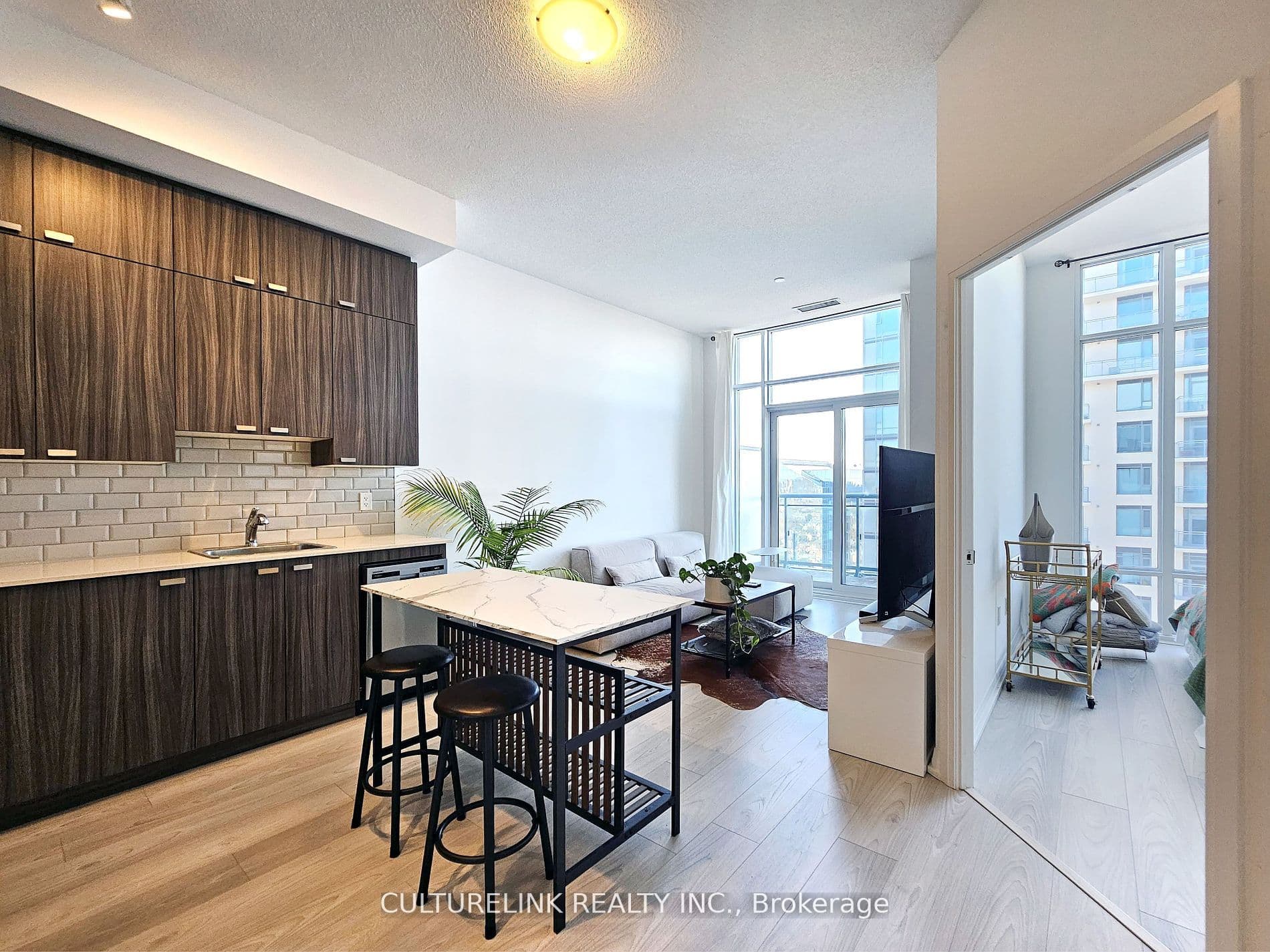 50 Ann O'Reilly Road Ph07, Toronto, ON M2J 0C9