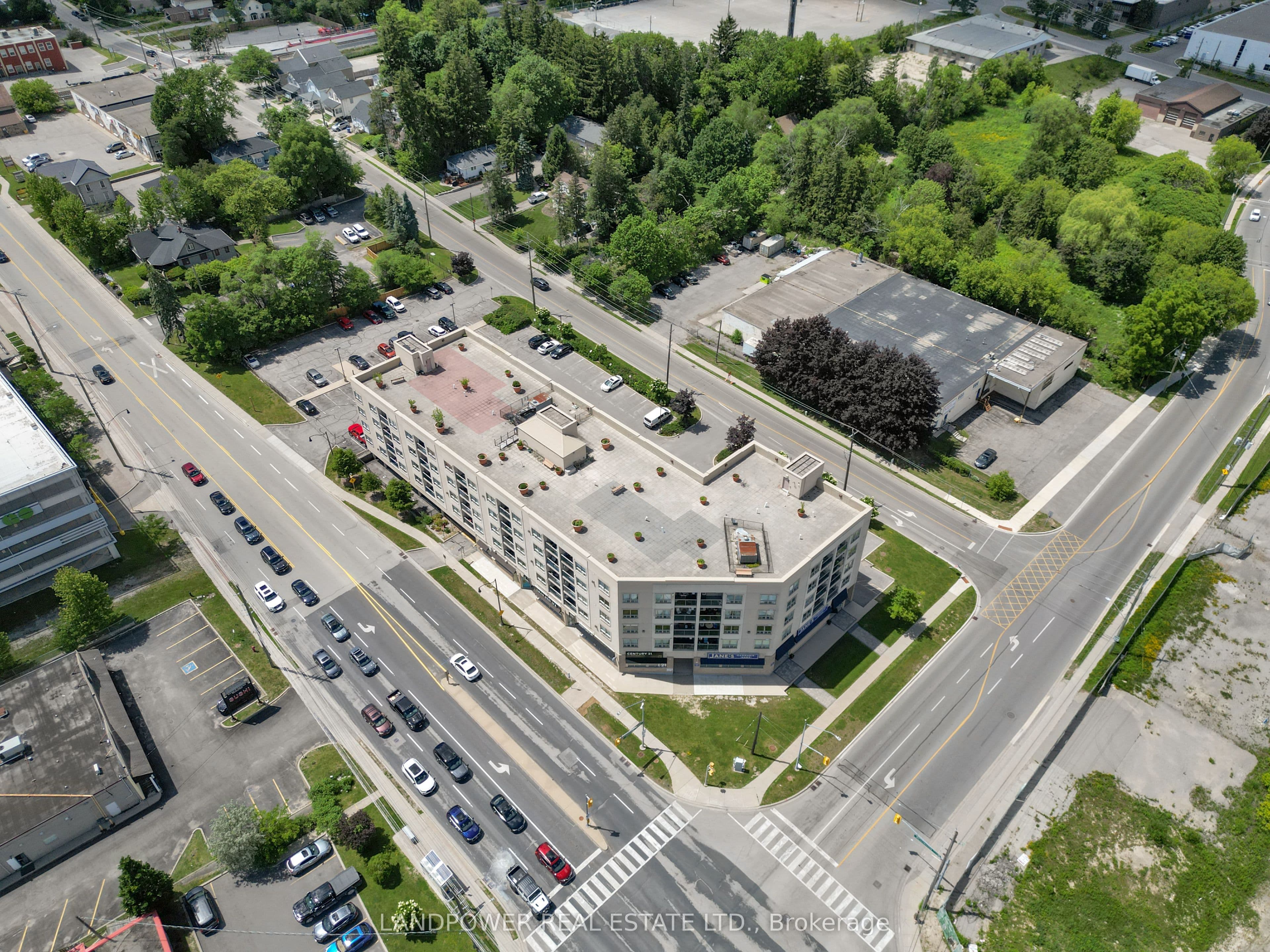160 Wellington Street E 301, Aurora, ON L4G 1J3