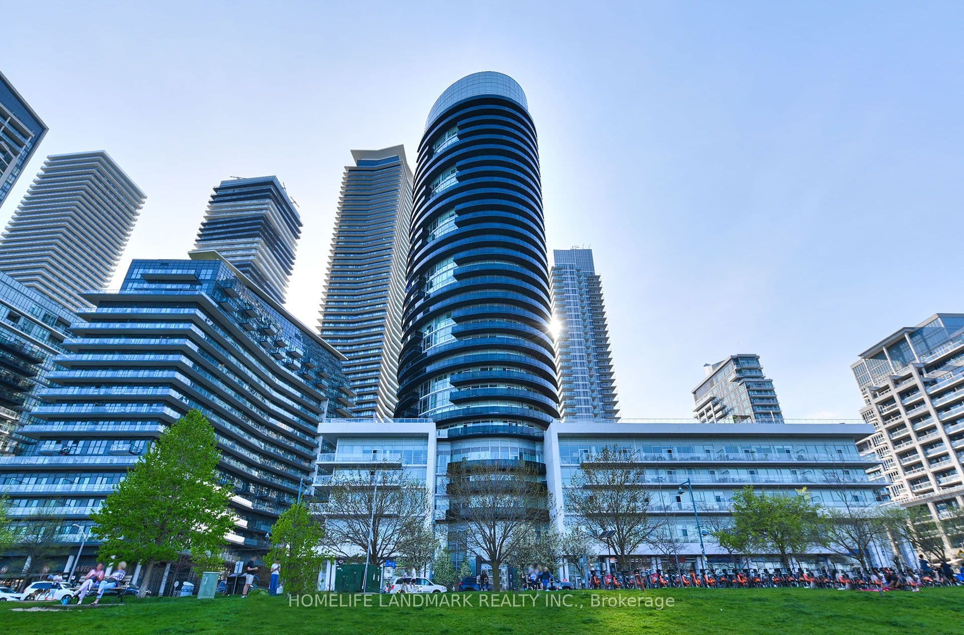 80 Marine Parade Drive 227, Toronto, ON M8V 0A3