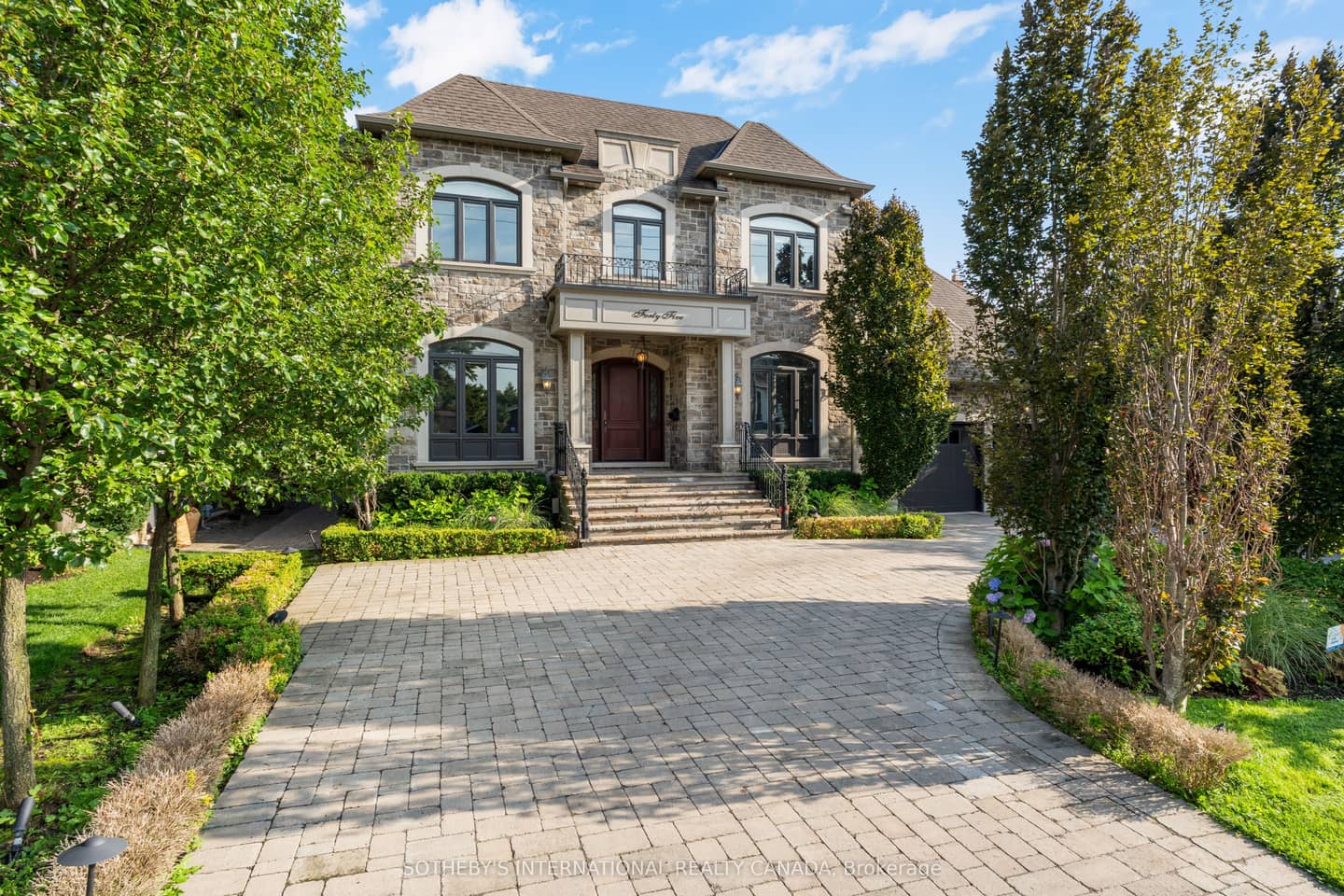 45 Crestwood Road, Vaughan, ON L4J 1A4