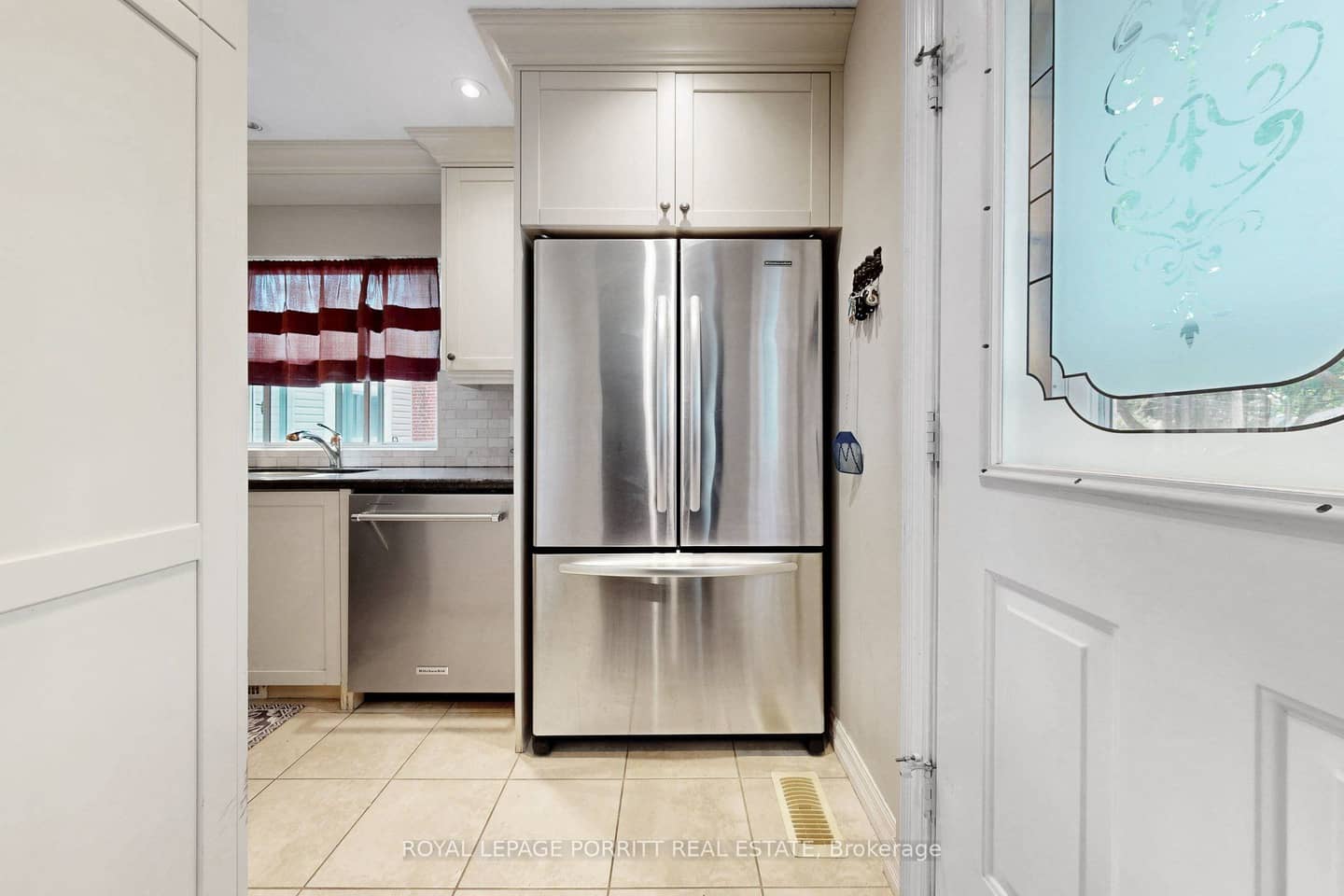 14 Heslop Drive, Toronto, ON M8W 4R1