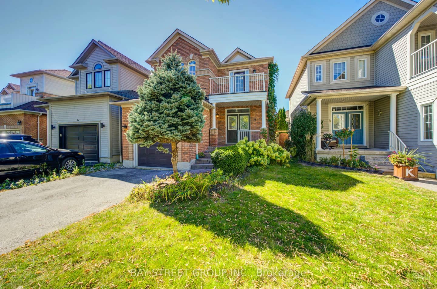 10 Tallships Drive, Whitby, ON L1N 9V4