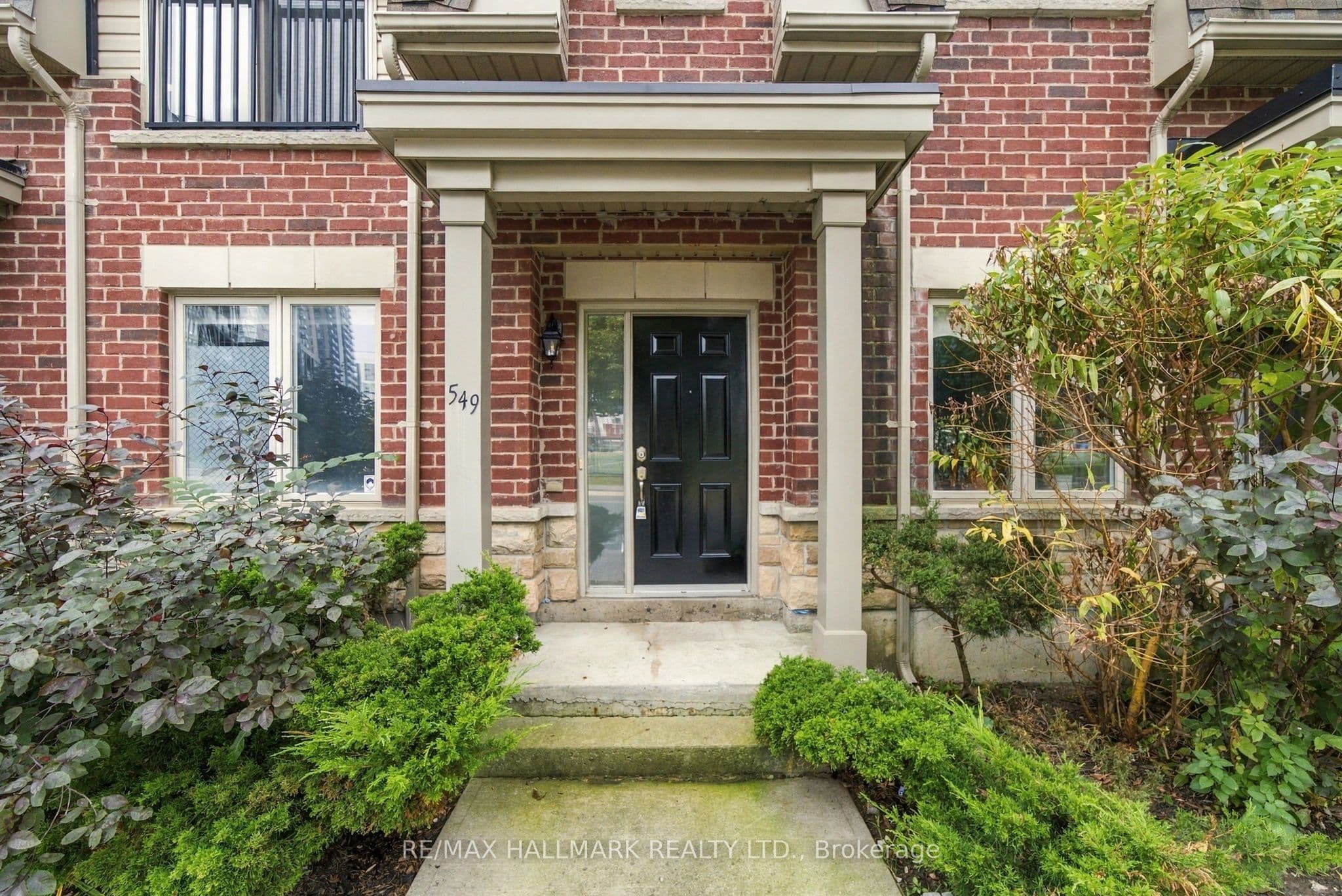 549 Shuter Street, Toronto, ON M5A 1X9