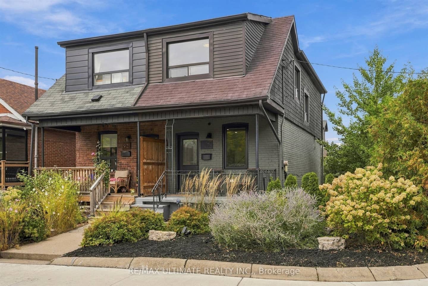 90 Rowntree Avenue, Toronto, ON M6N 1S2