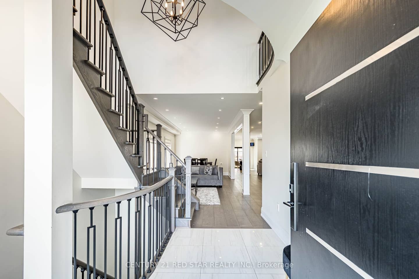 396 Derrydale Drive, Mississauga, ON L5W 0E1