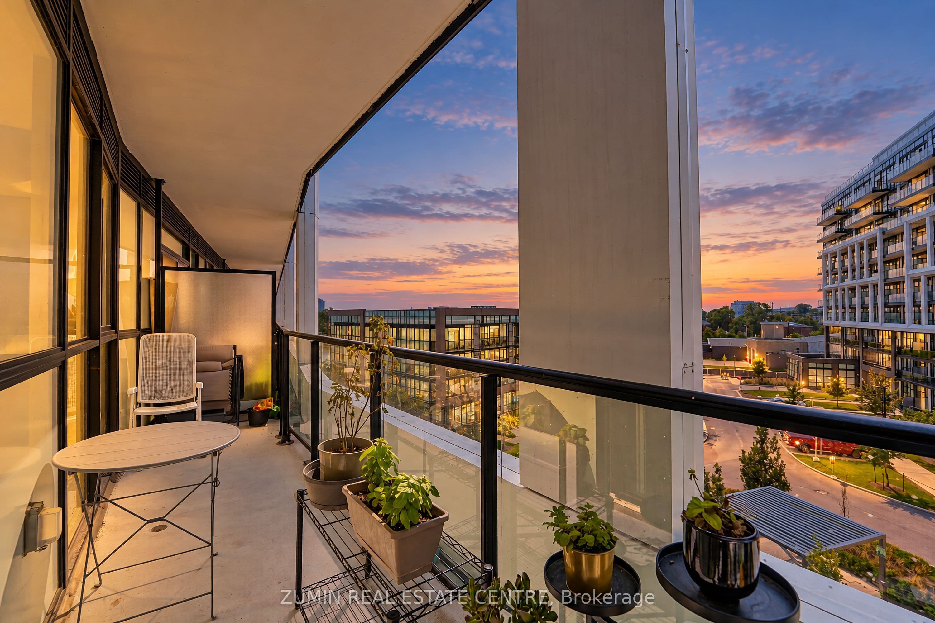 60 George Butchart Drive 416, Toronto, ON M3K 0A7
