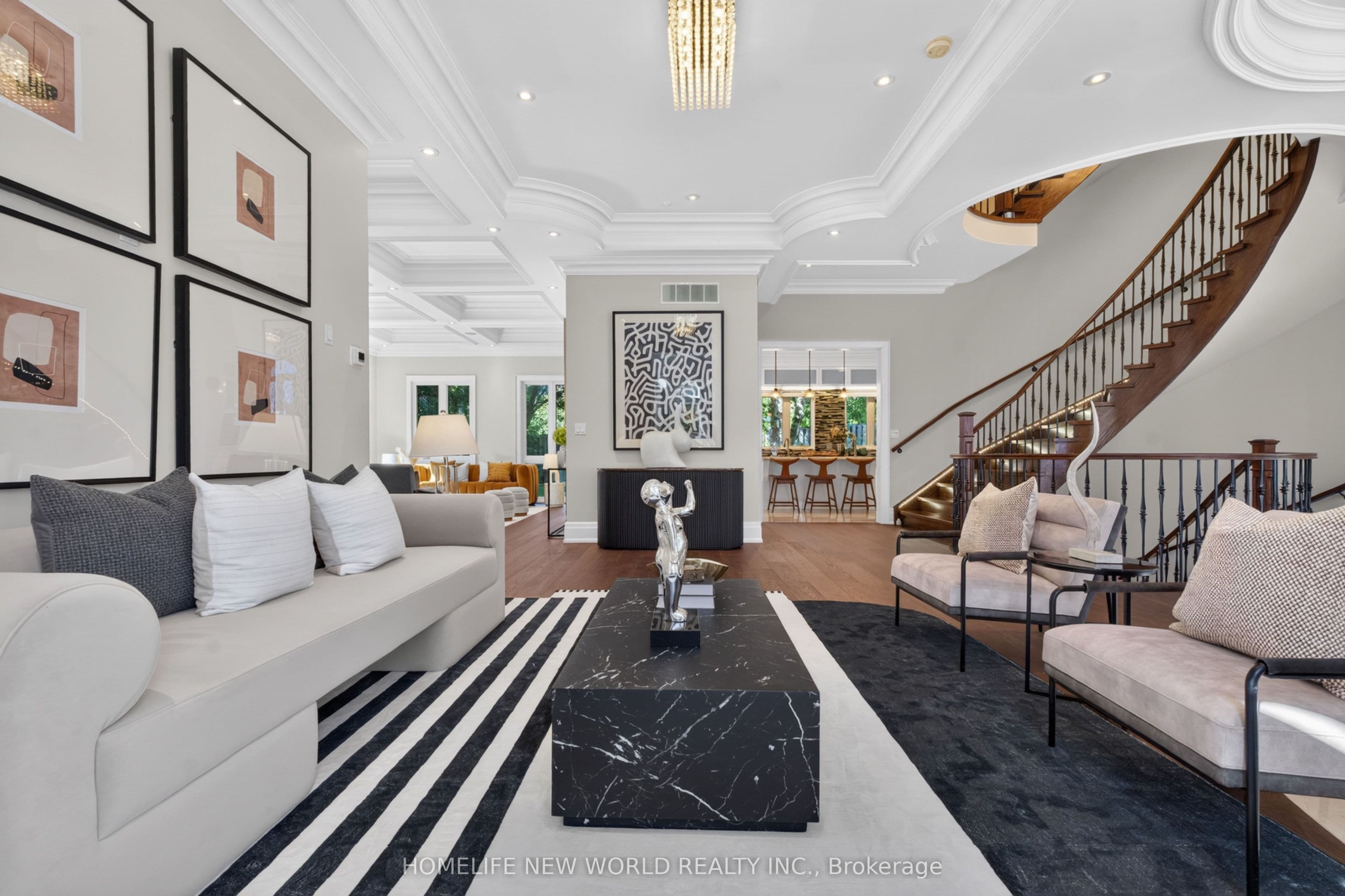 128 Garden Avenue, Richmond Hill, ON L4C 6M1