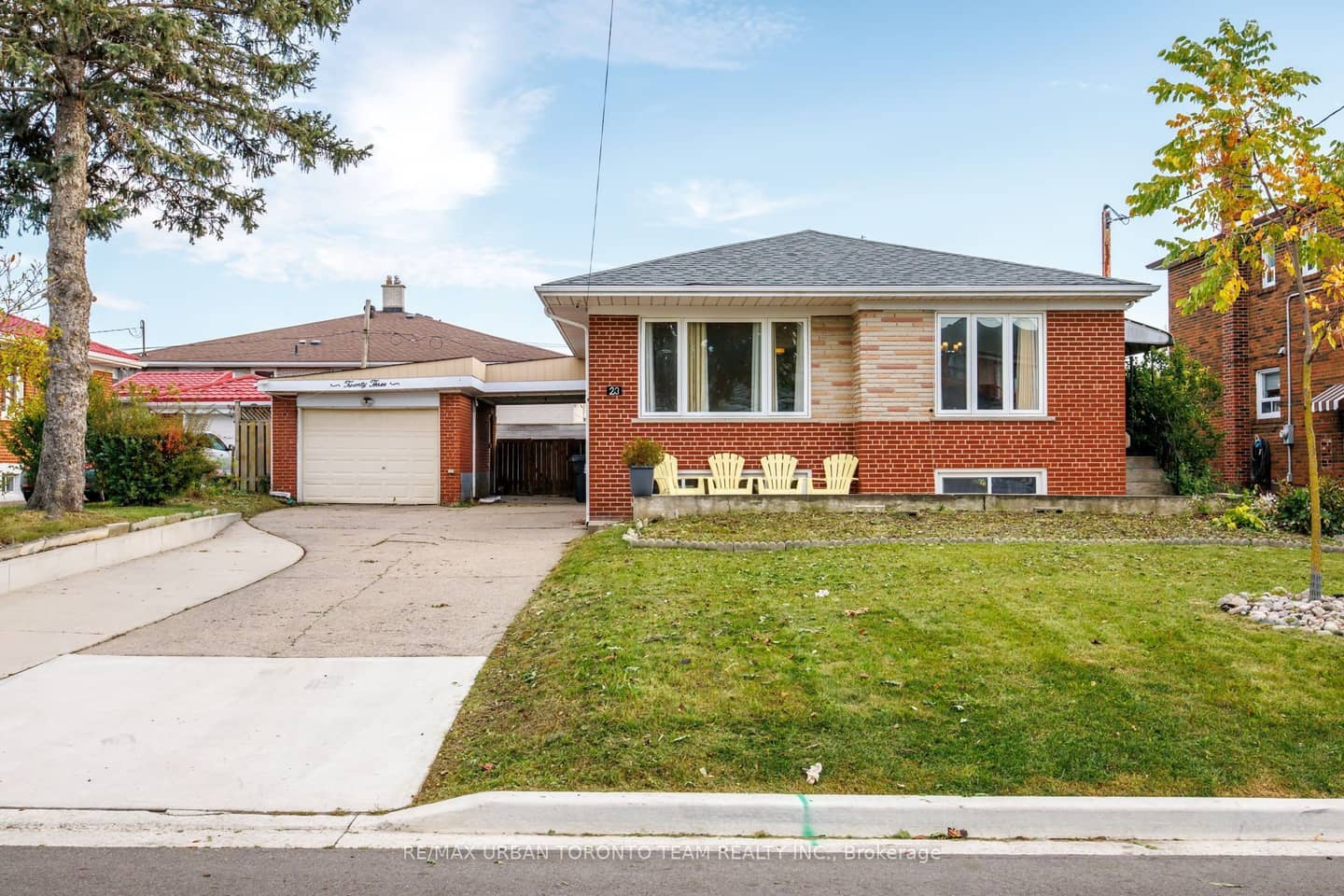 23 Wishart Place, Toronto, ON M3L 1P9