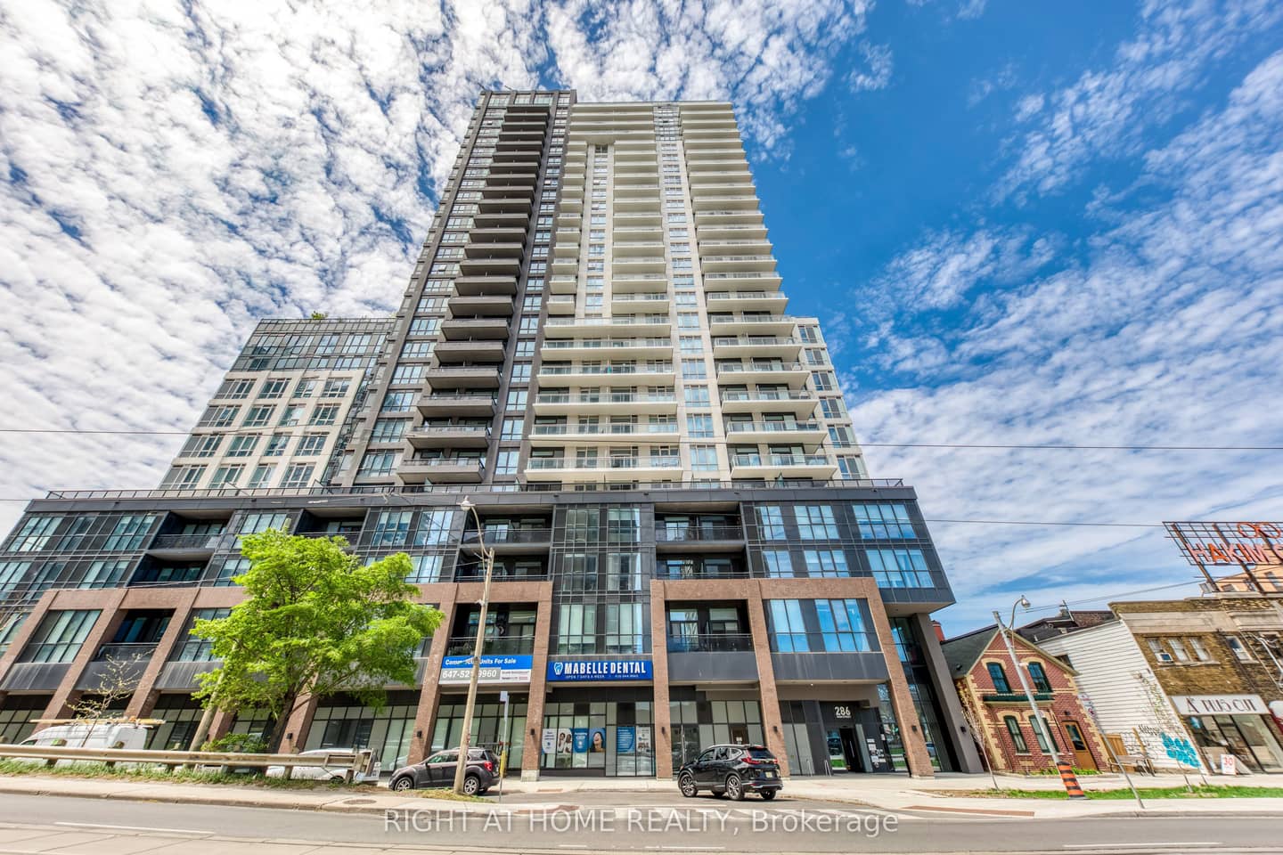 286 Main Street 619, Toronto, ON M4C 0B3