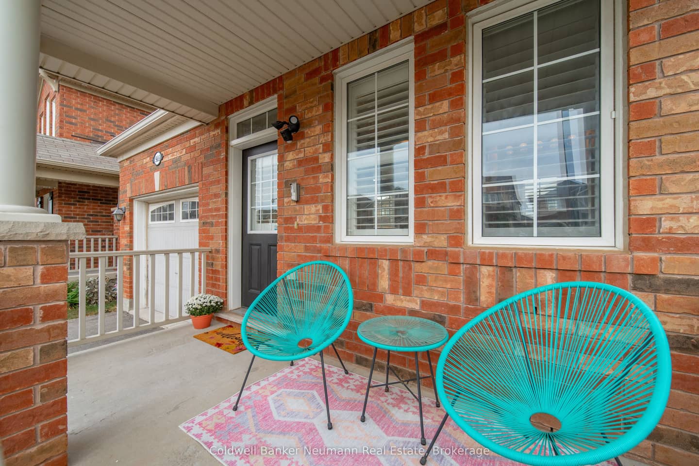 909 Farmstead Drive, Milton, ON L9T 8J5