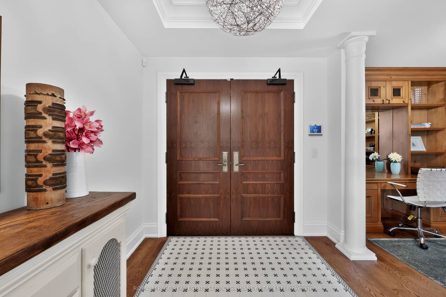 111 Forsythe Street 604, Oakville, ON L6K 3J9