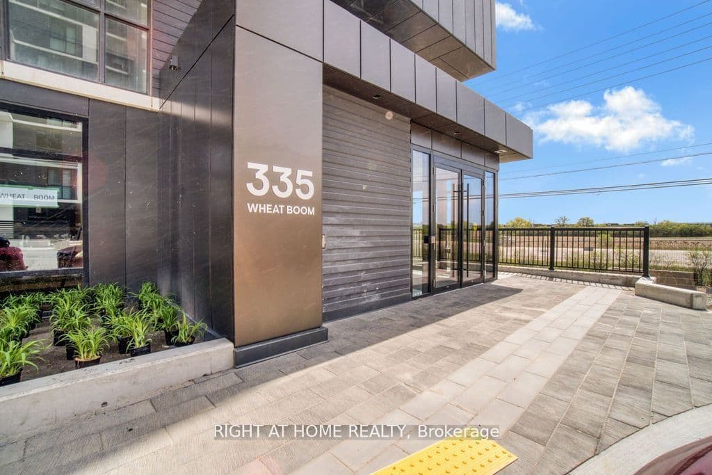 335 Wheat Boom Drive 304, Oakville, ON L6H 7Y1