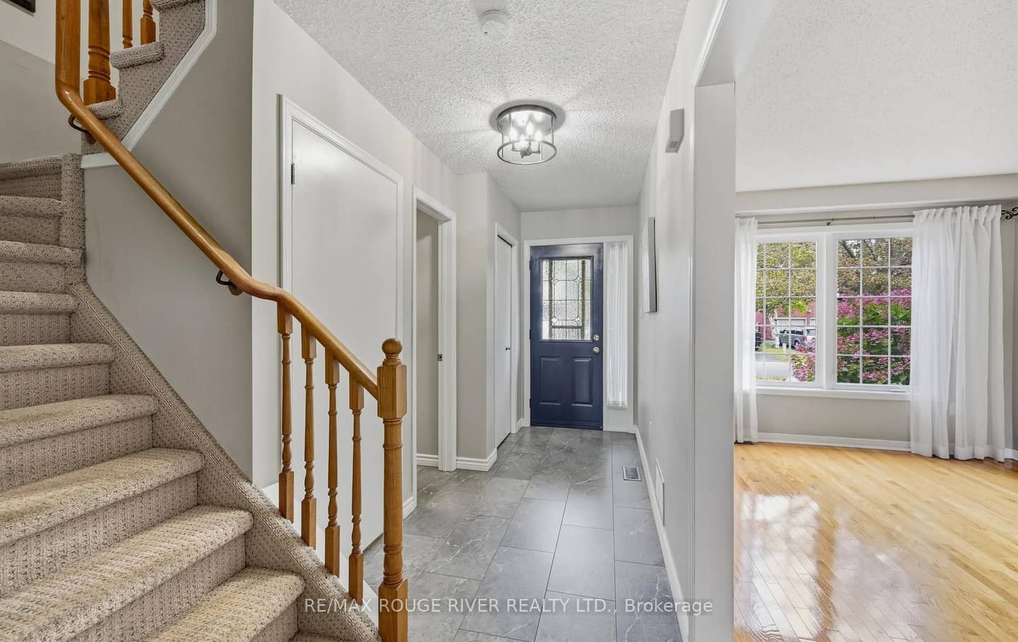17 Cloverfield Street, Clarington, ON L1E 1K4