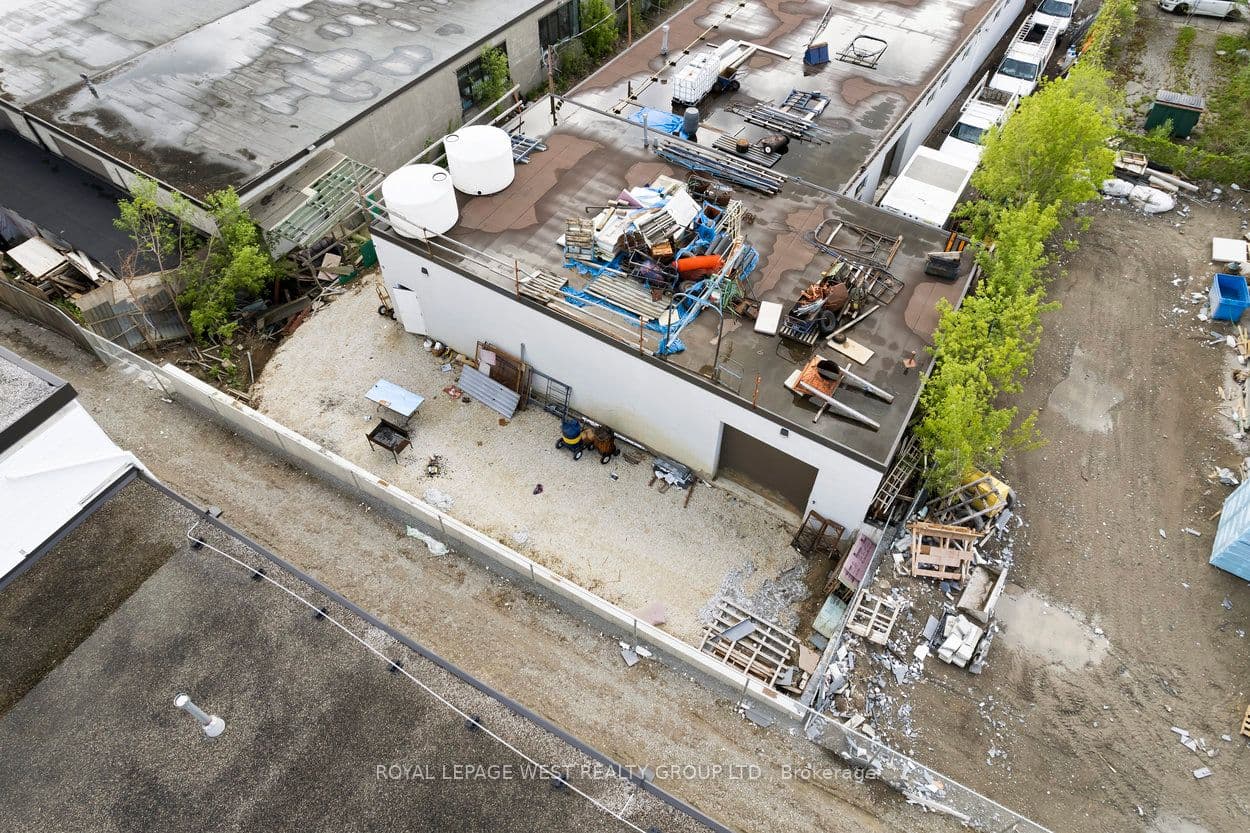 45 Densley Avenue, Toronto, ON M6M 2P5