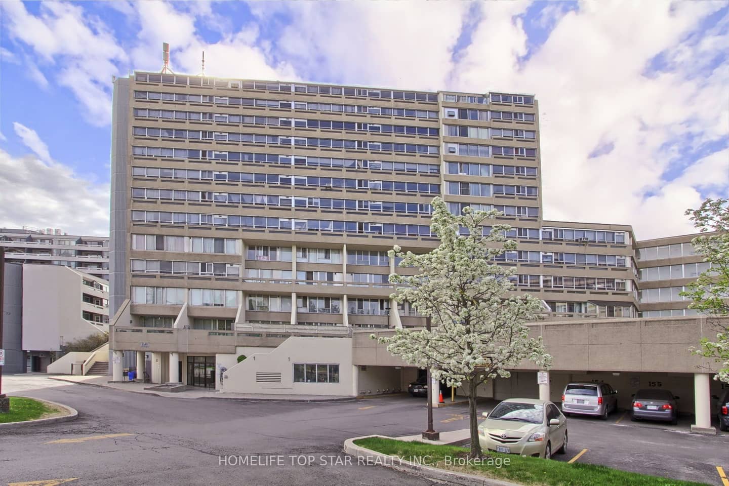 5580 Sheppard E Avenue 613, Toronto, ON M1B 2L3