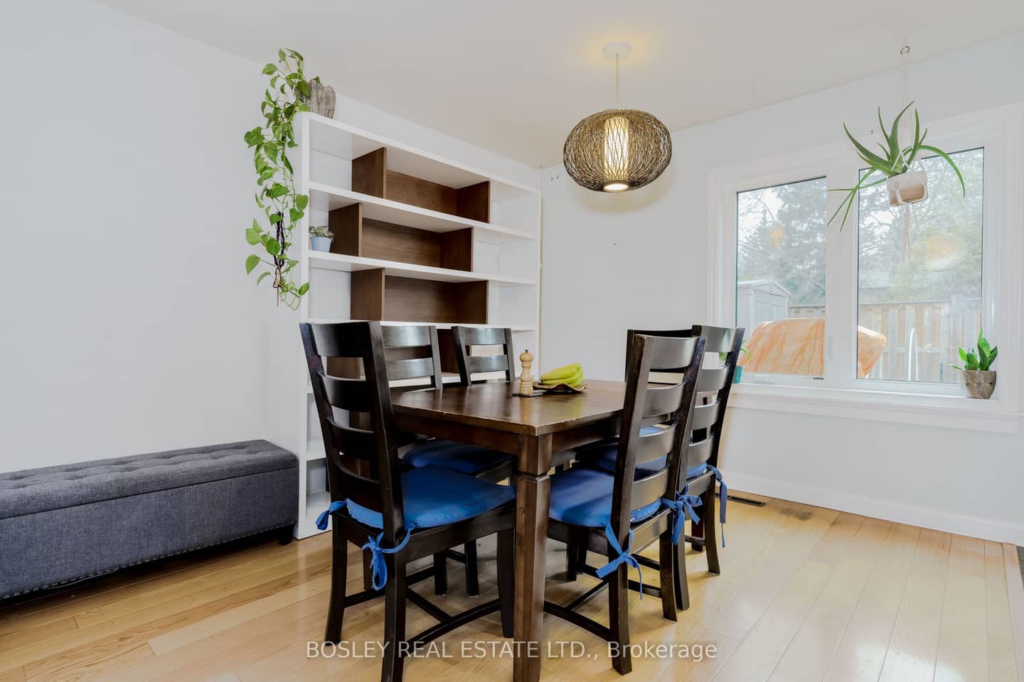 2 Cottonwood Drive, Toronto, ON M3C 2B4