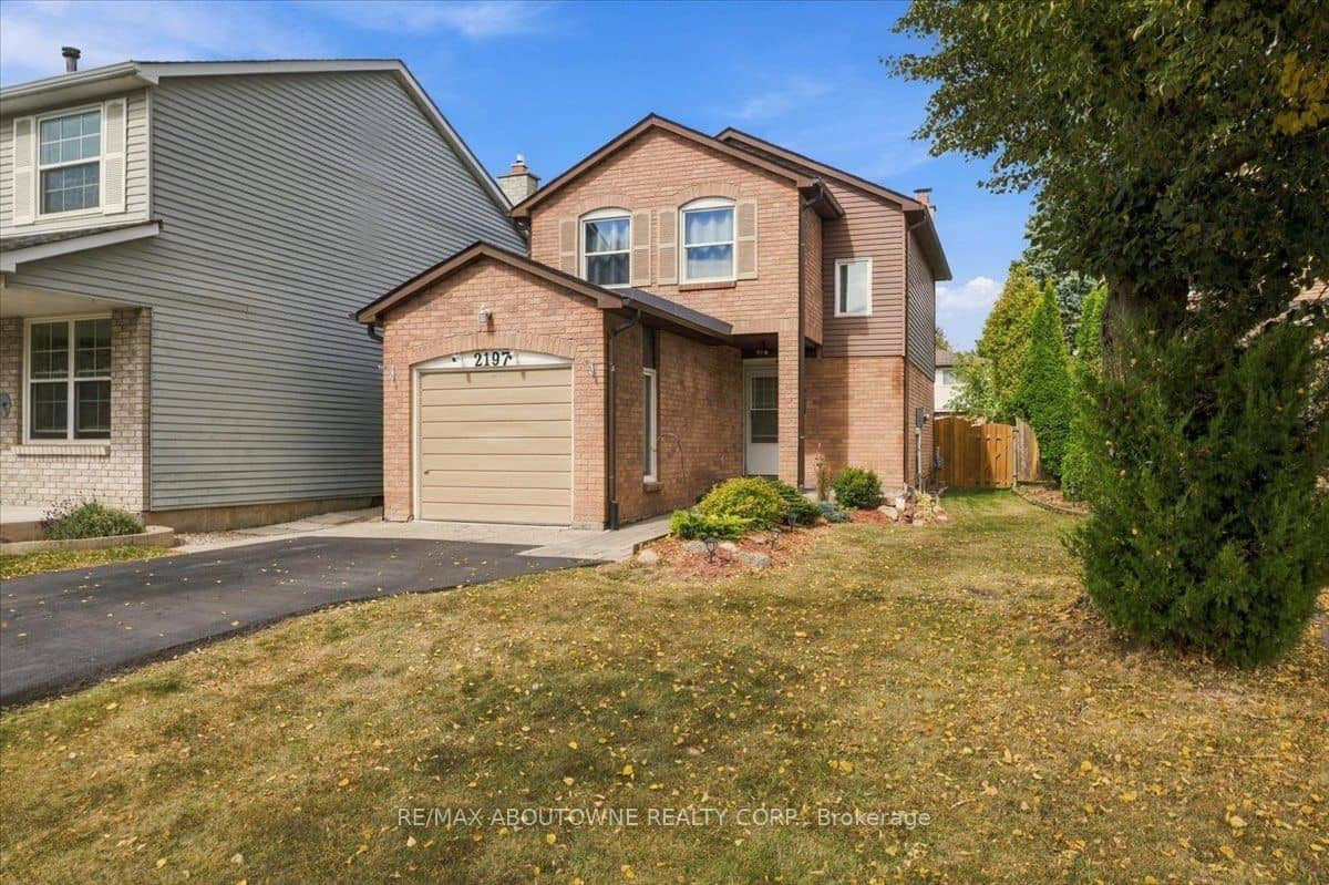 2197 Pembroke Court, Burlington, ON L7P 3X8