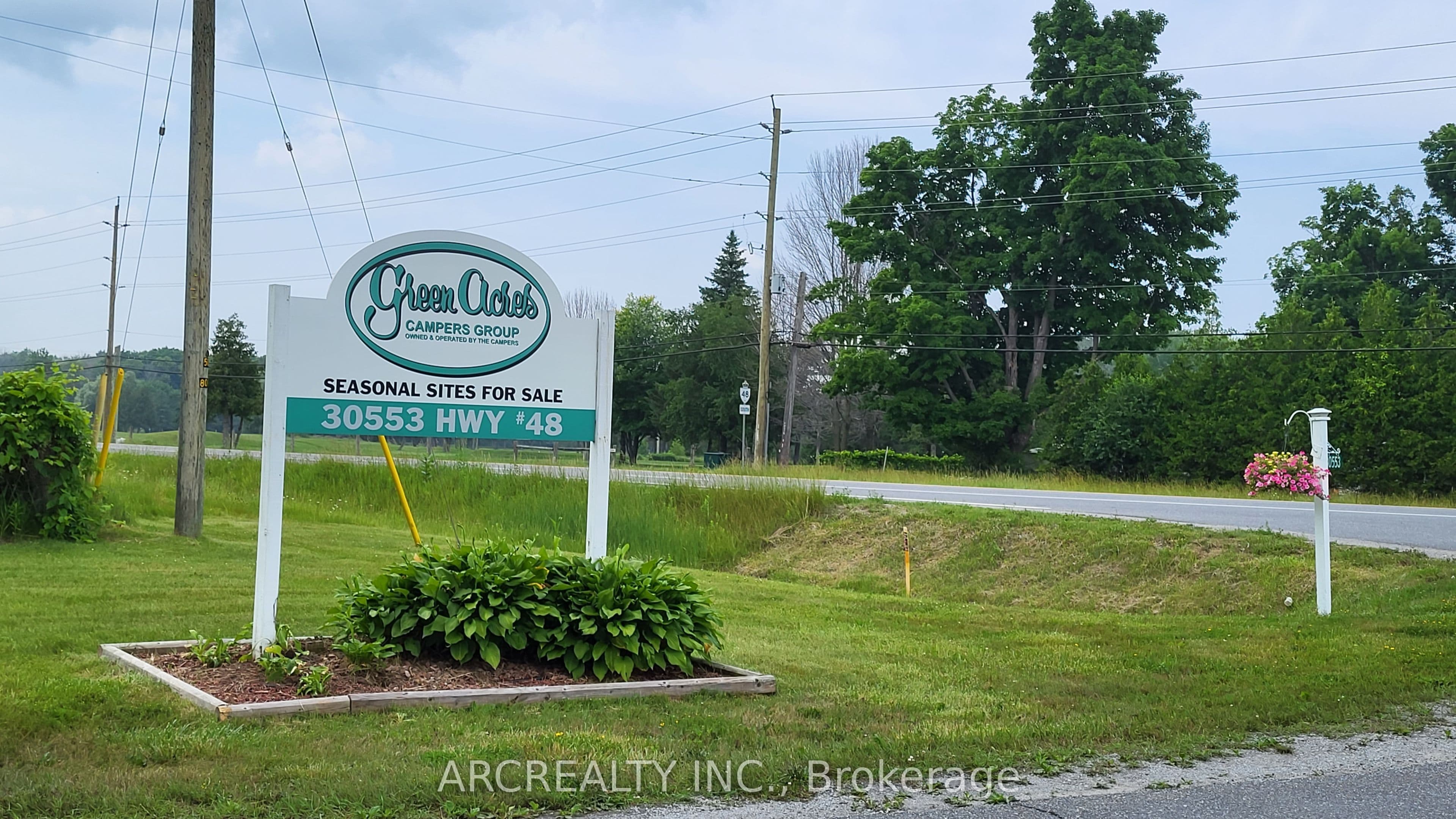 147 Horseshoe Circle, Georgina, ON L0E 1N0