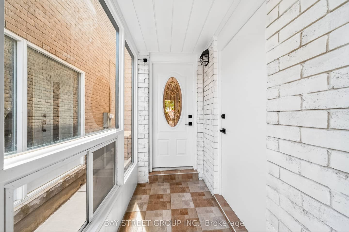 16 Chase Court, Markham, ON L3S 1V4